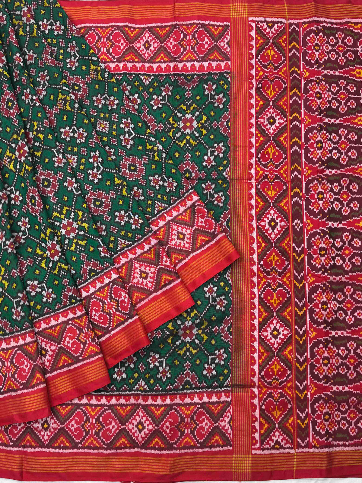 Red & Green Navaratan Patola saree