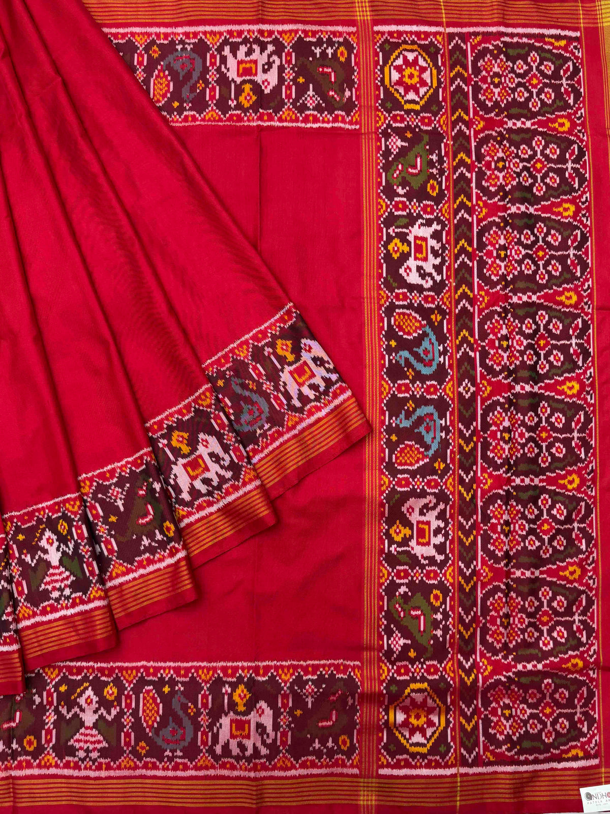 Plain Red single ikat Patola narikunj border