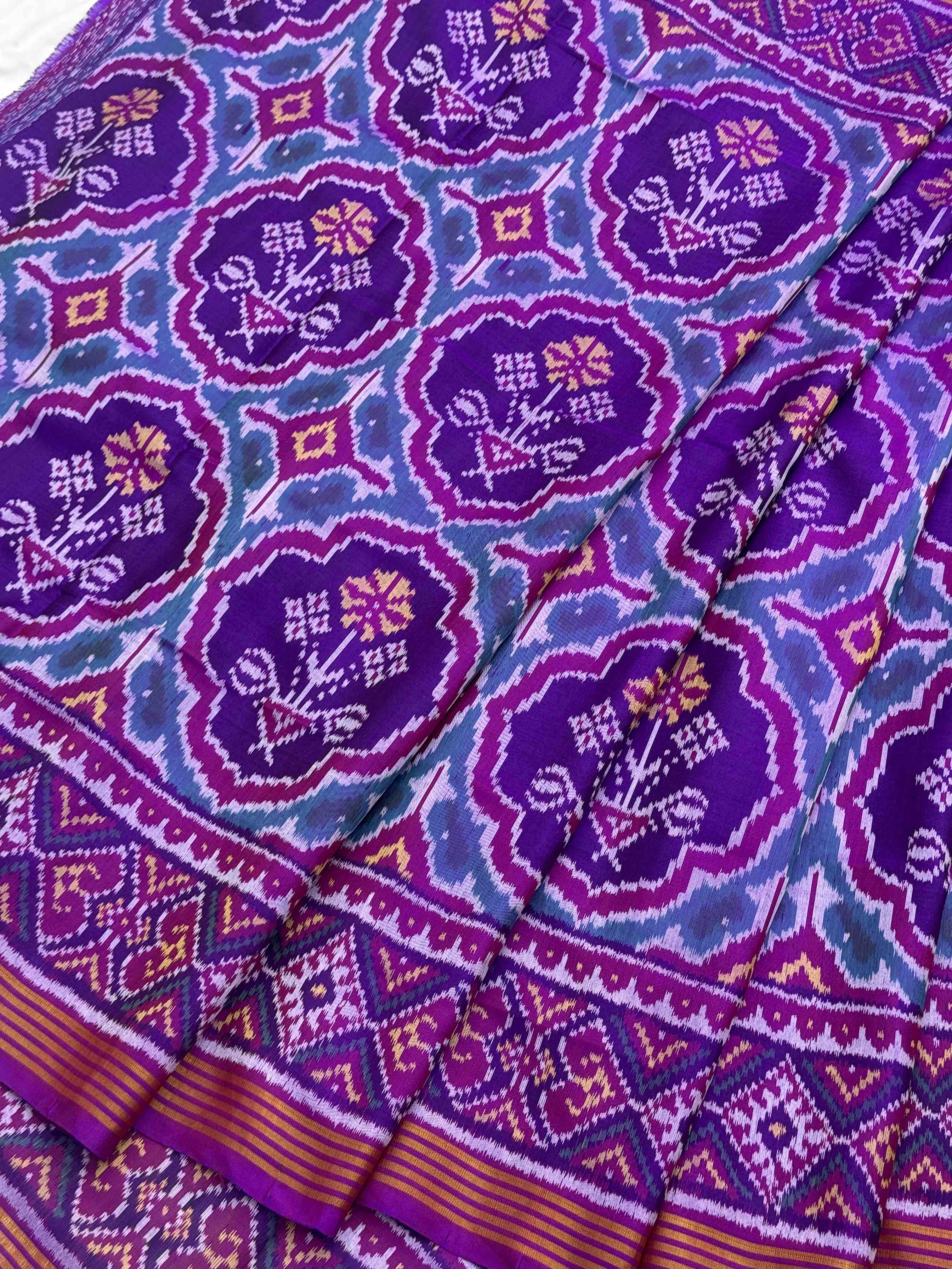 Purple magenta flower Single Ikat Patola
