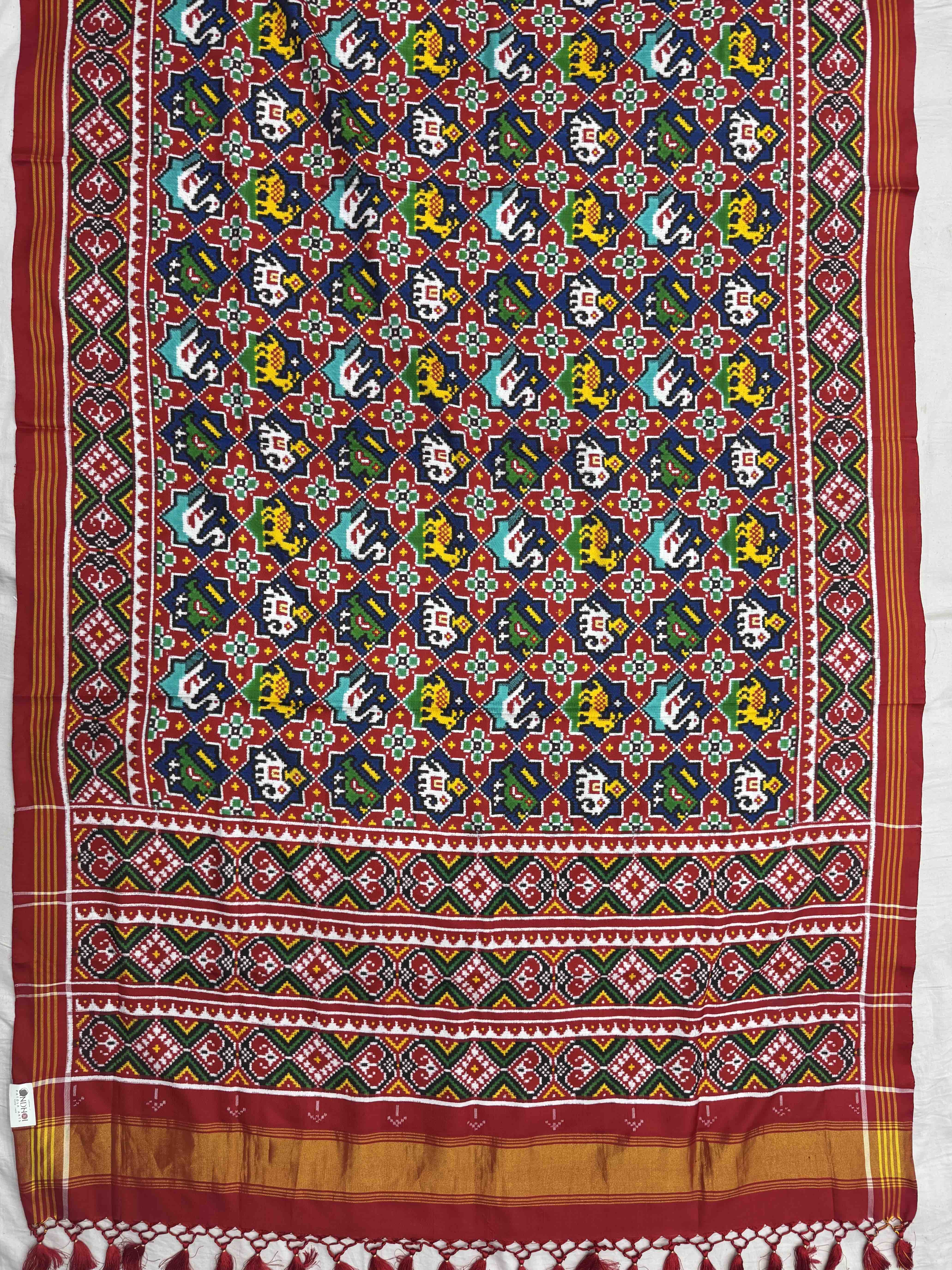 Red Blue Star figure Patan Patola