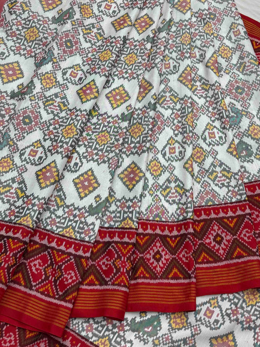 Red & white narikunj navratan Patola Saree