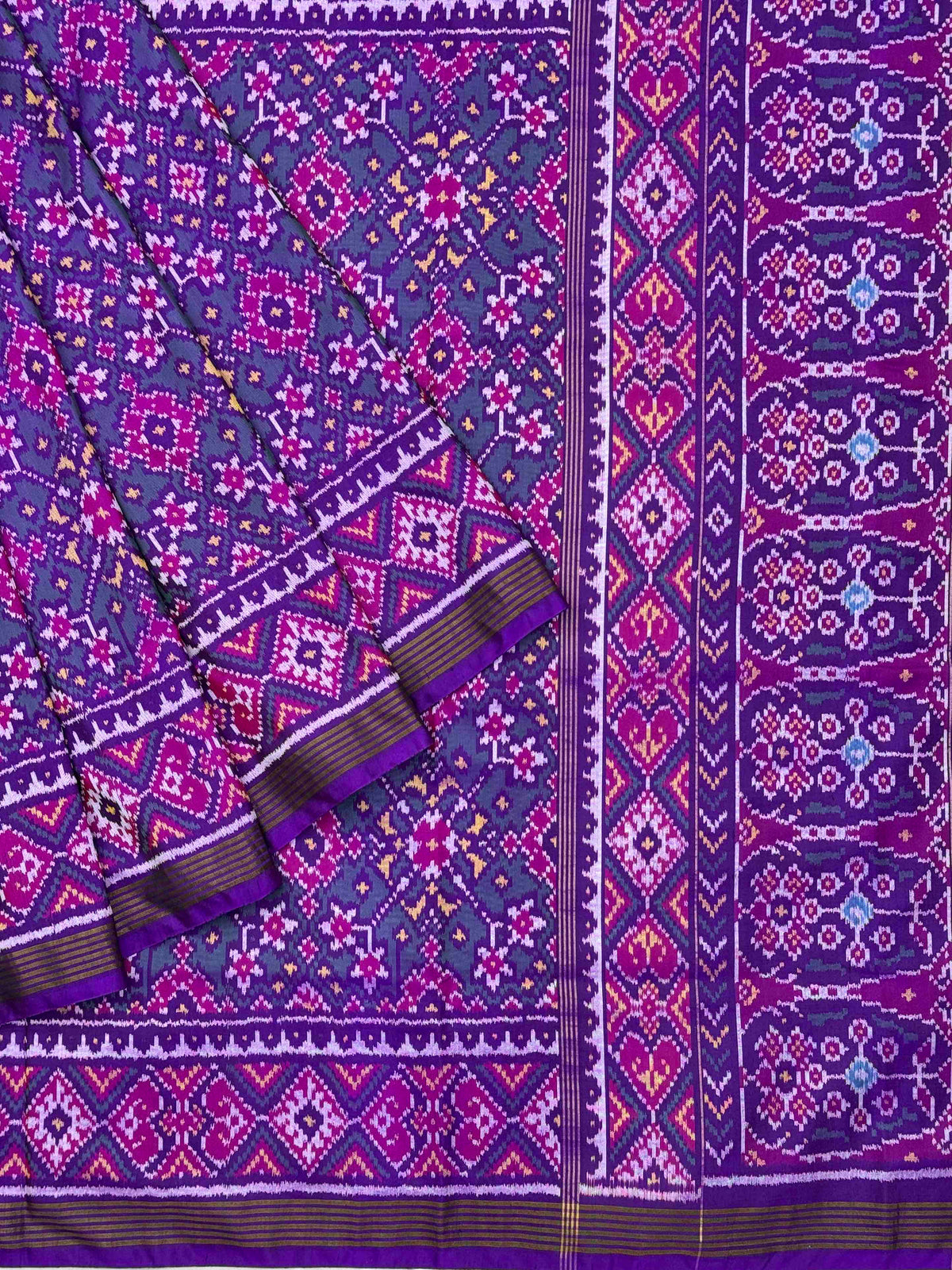 Purple & purple tint rama Navratan Patola