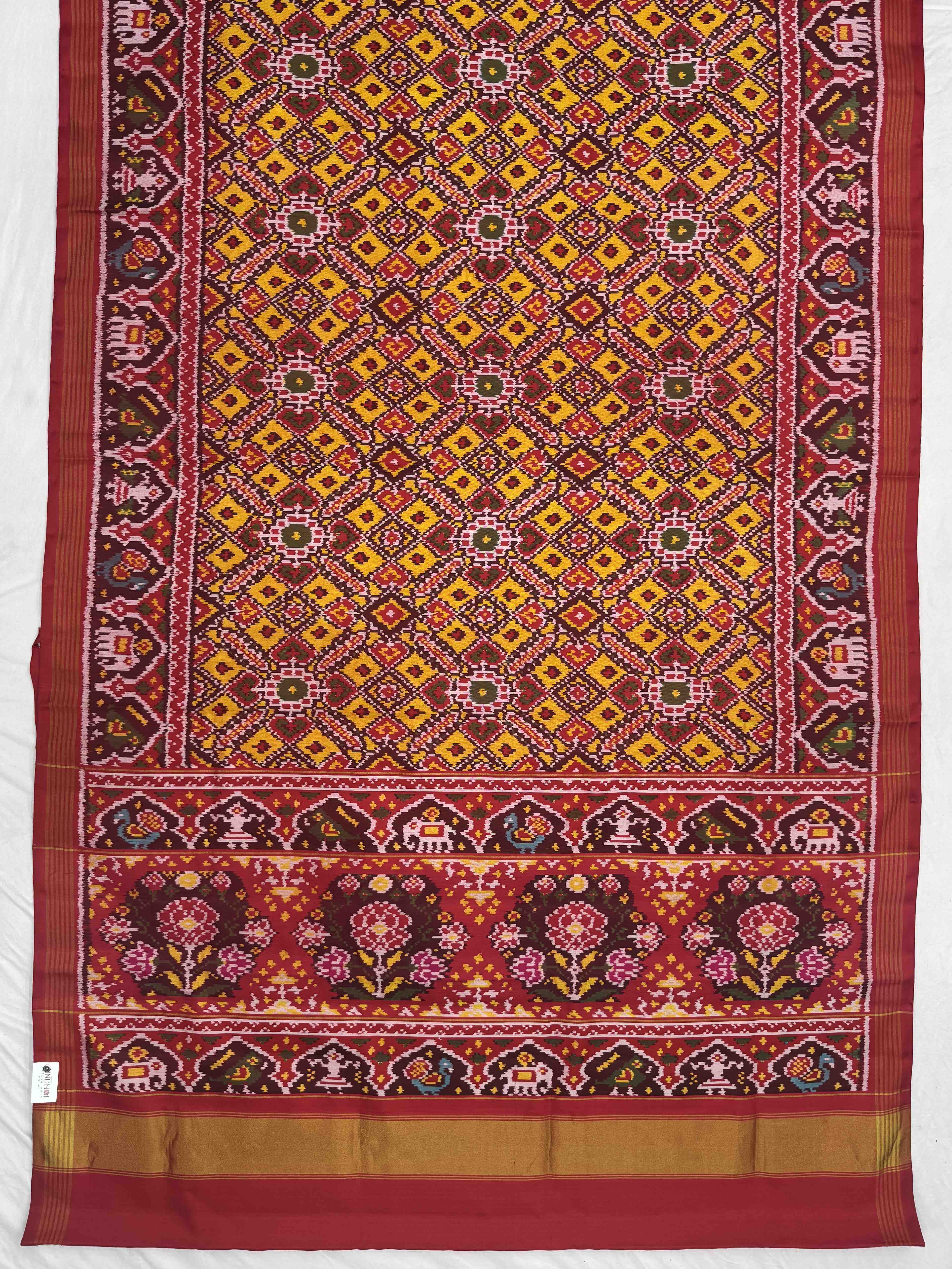 Maroon & Muserd Manekchawk Single Ikat Patola