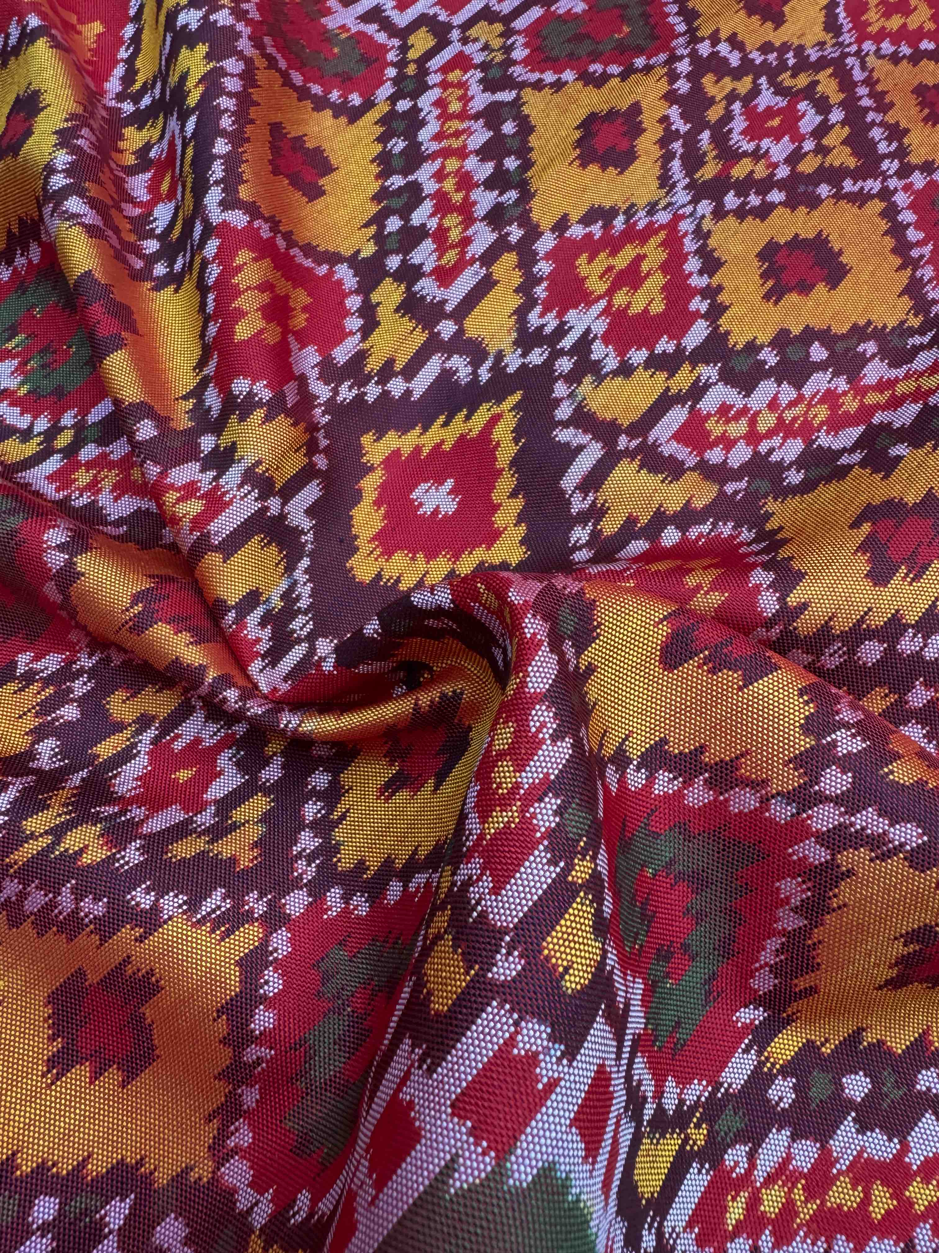 Maroon & Muserd Manekchawk Single Ikat Patola