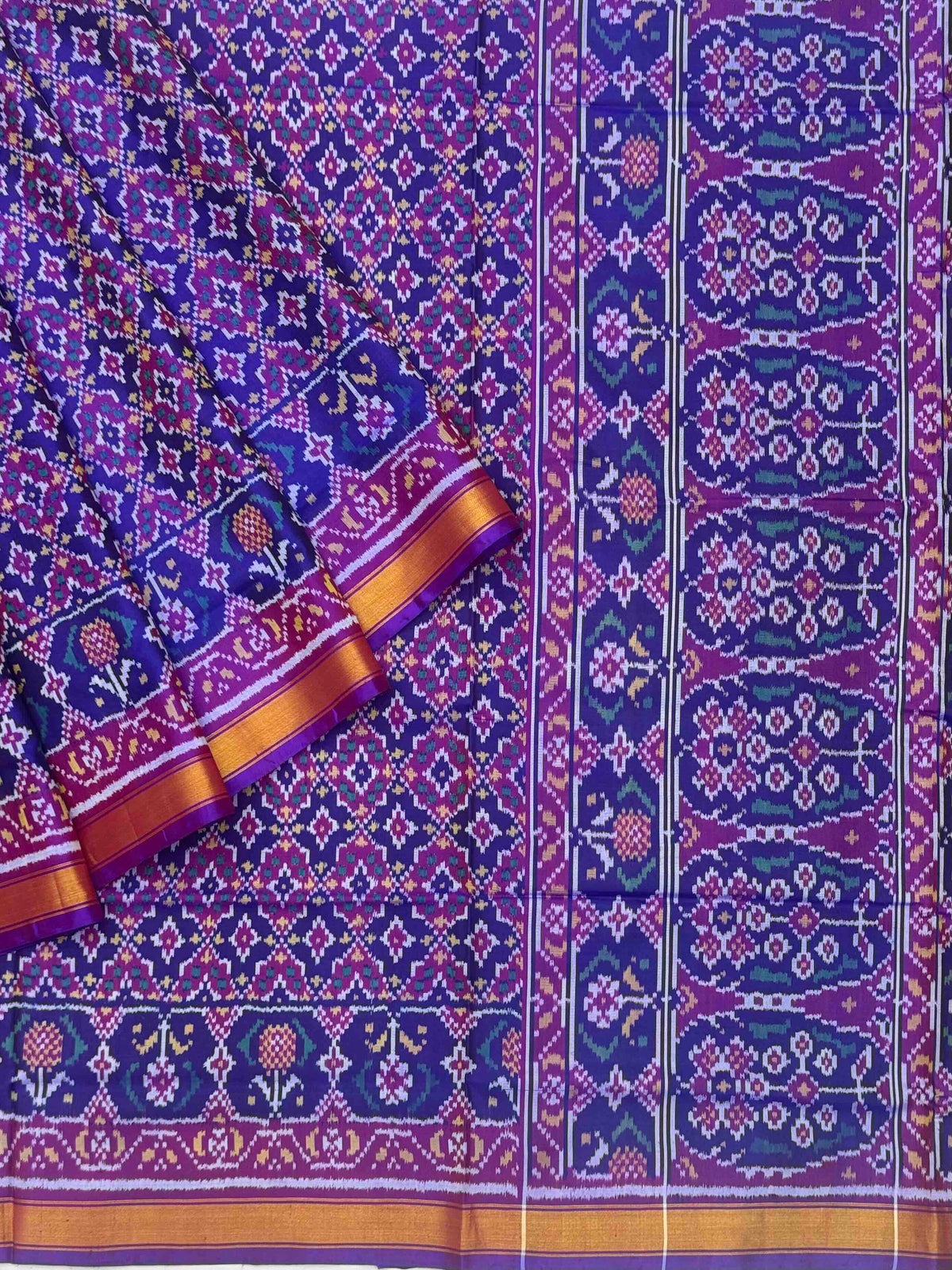 Purple buttonful design Rajkot Patola