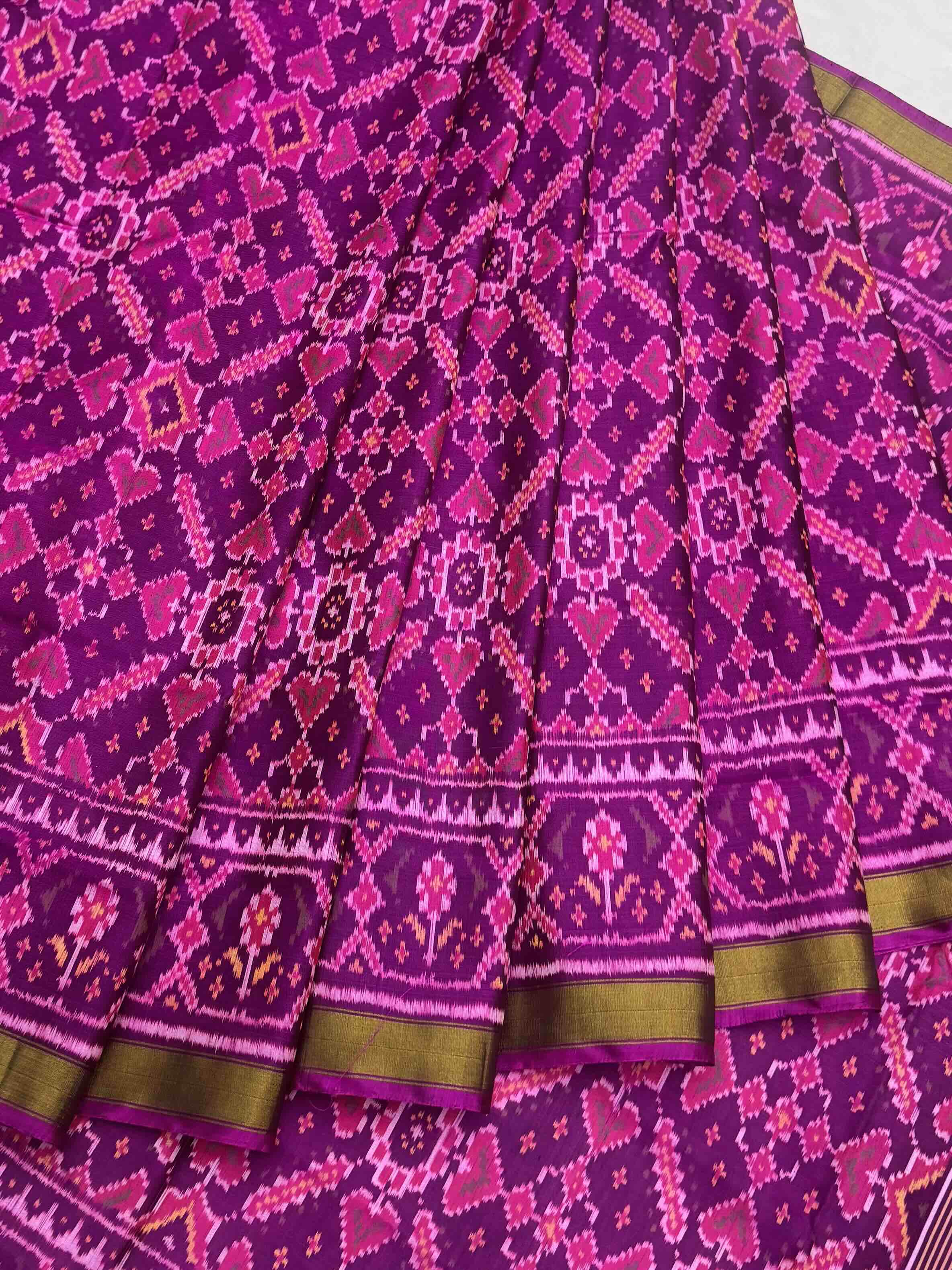 Magenta pink manekchawk Rajkot Patola