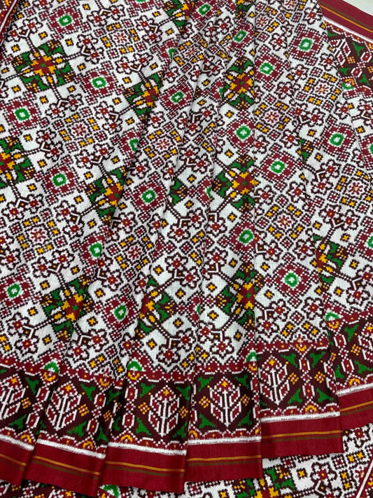 Red & white Navratan patan patola