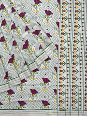 Offwhite with greenish tint floral Patan Patola