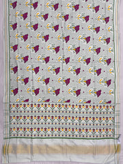 Offwhite with greenish tint floral Patan Patola