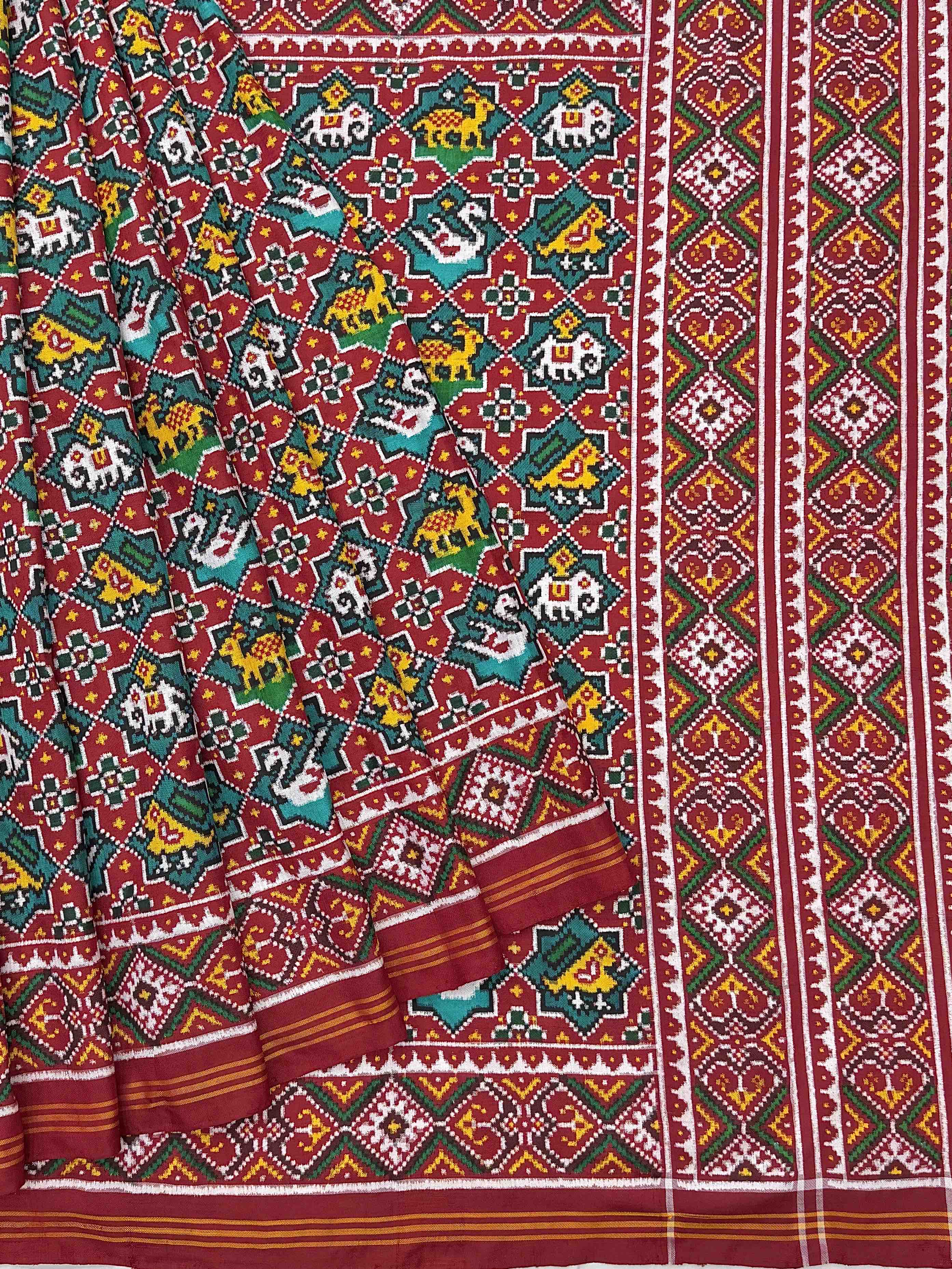 Red & rama Star with motifs Patan Patola