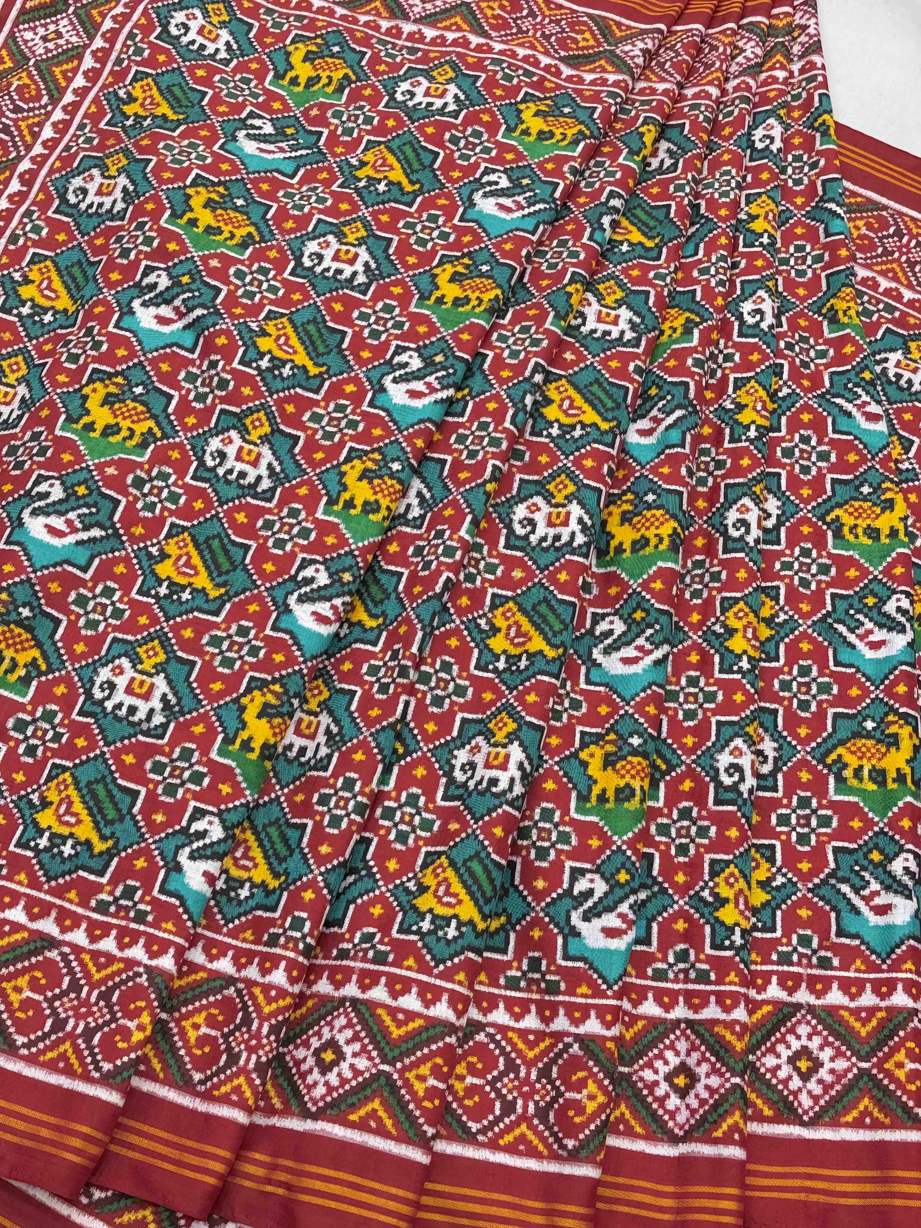 Red & rama Star with motifs Patan Patola