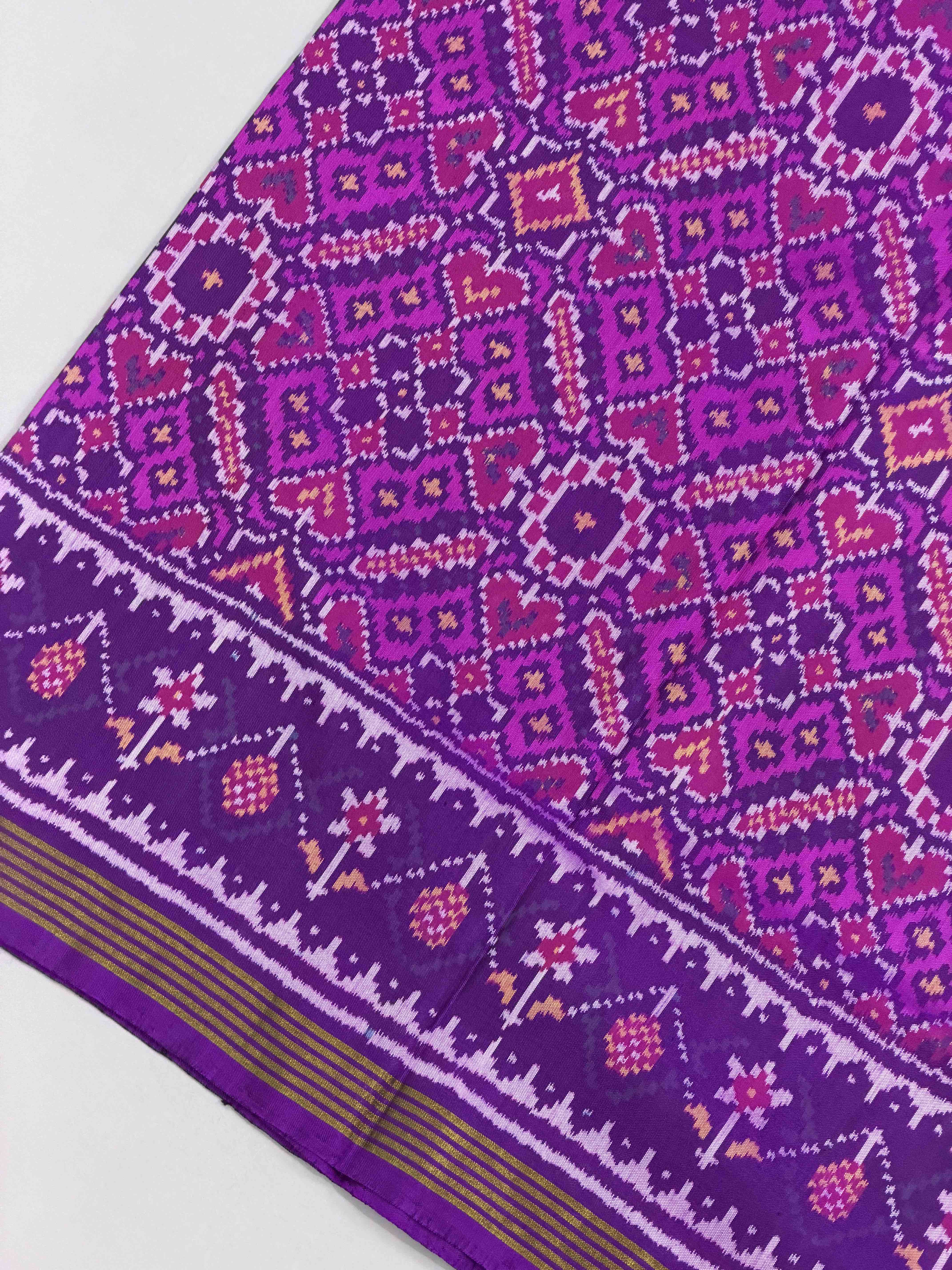 Magenta & Pink Manekchawk patola saree