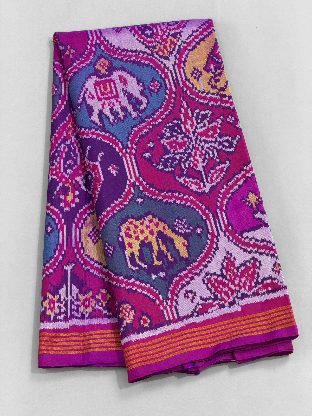 Magenta with multiple figures Patola Saree