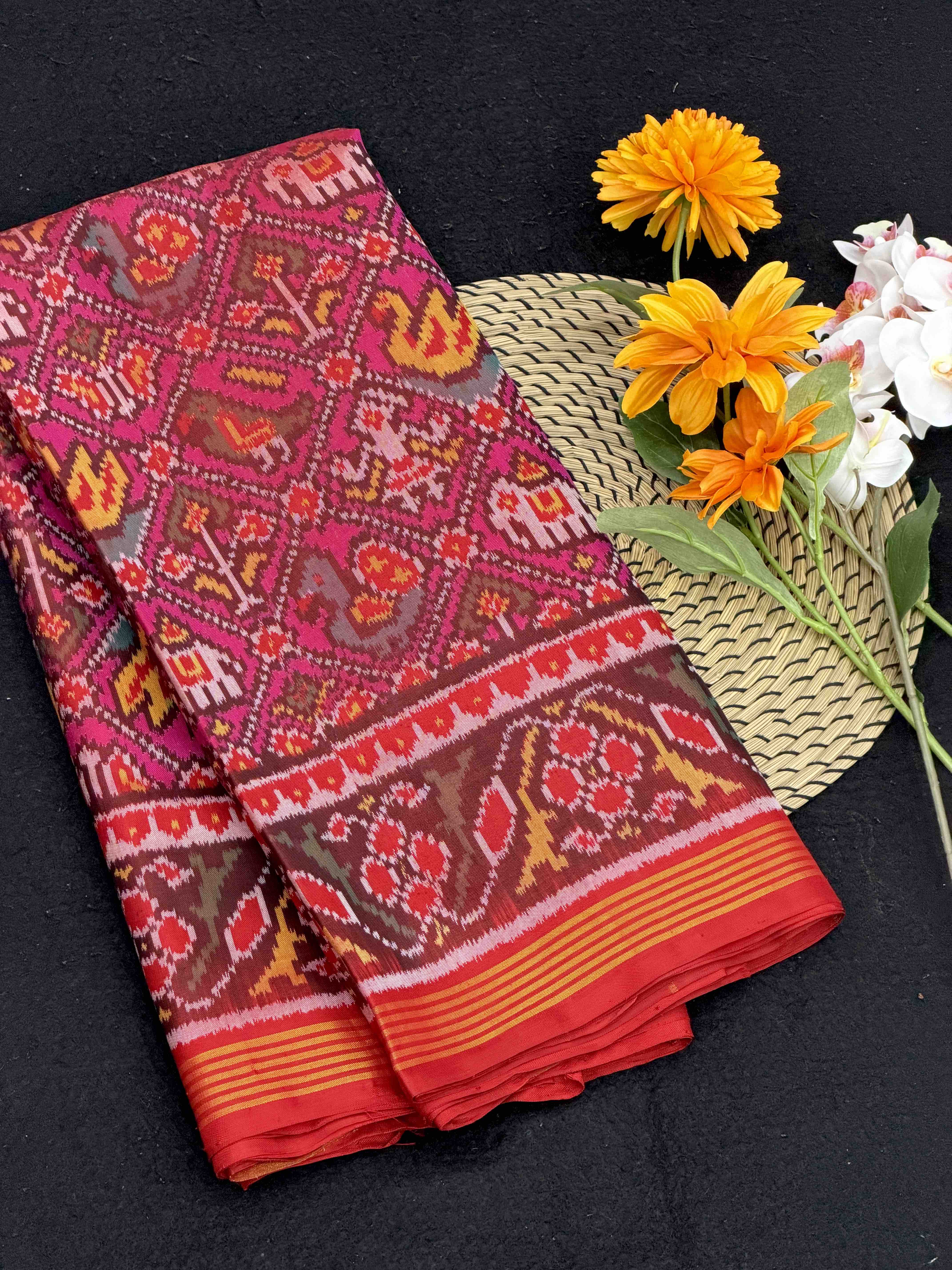 Red & Pink narikunj Patola Saree