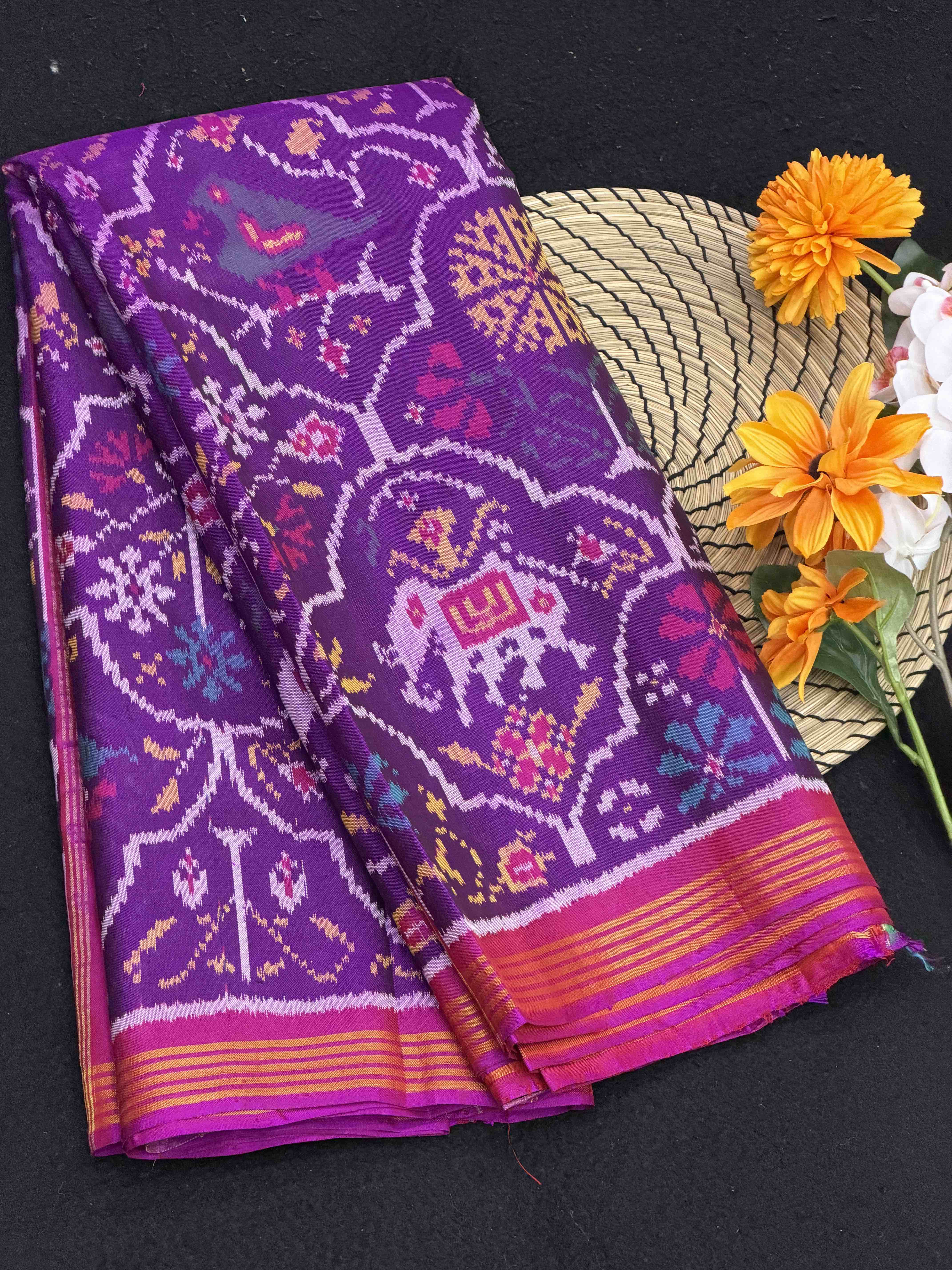 Purple pink figure design Patola Saree