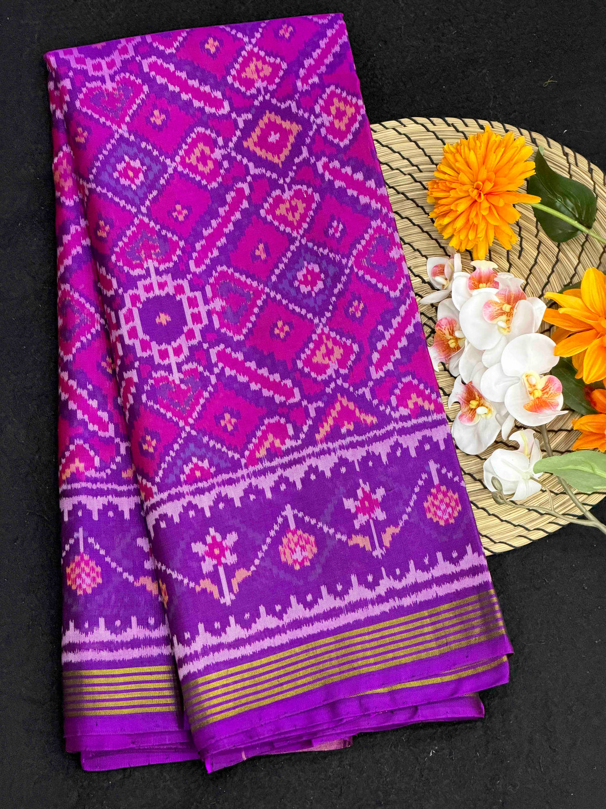 Purple & pink manekchawk Patola Saree