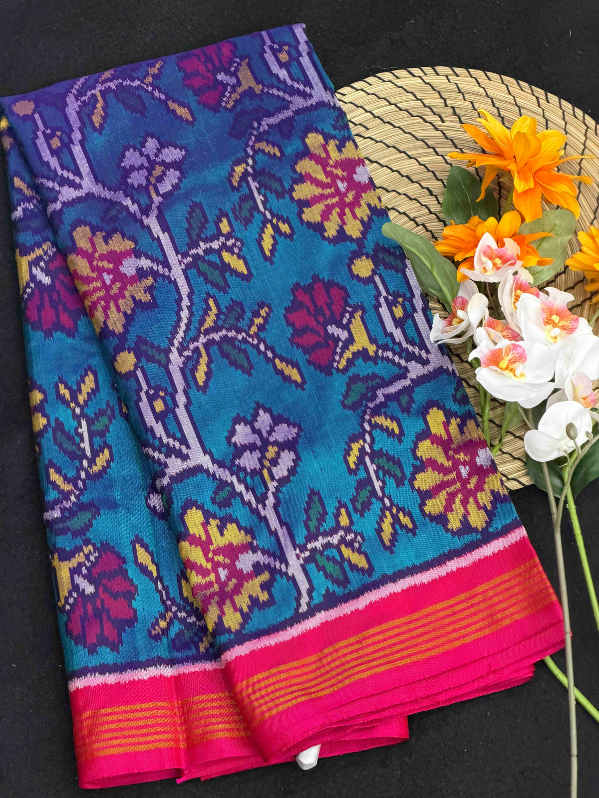 Pink & turquoise shaded Creeper Design Patola Saree