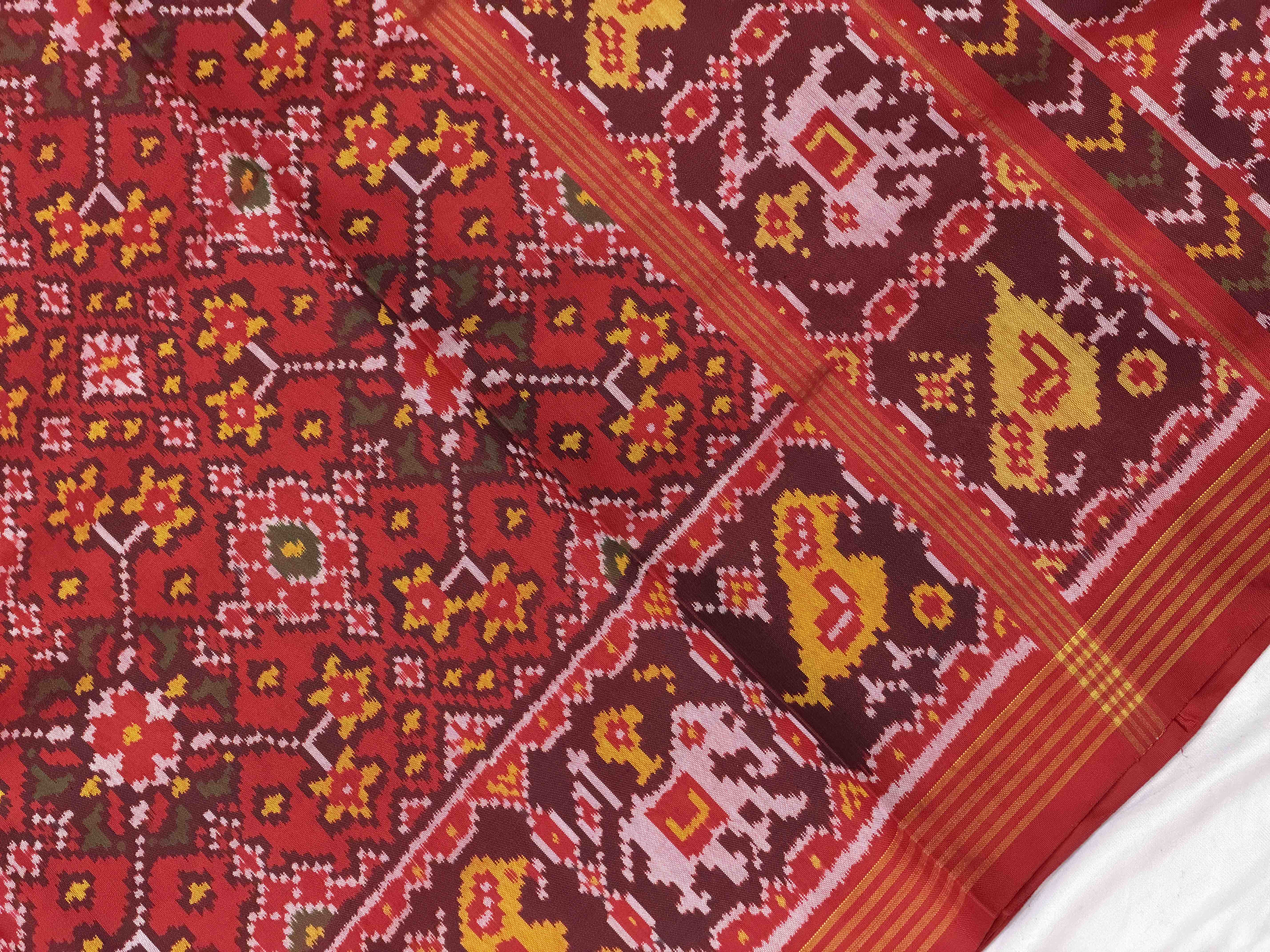 Red navaratan Narikunj border patola saree