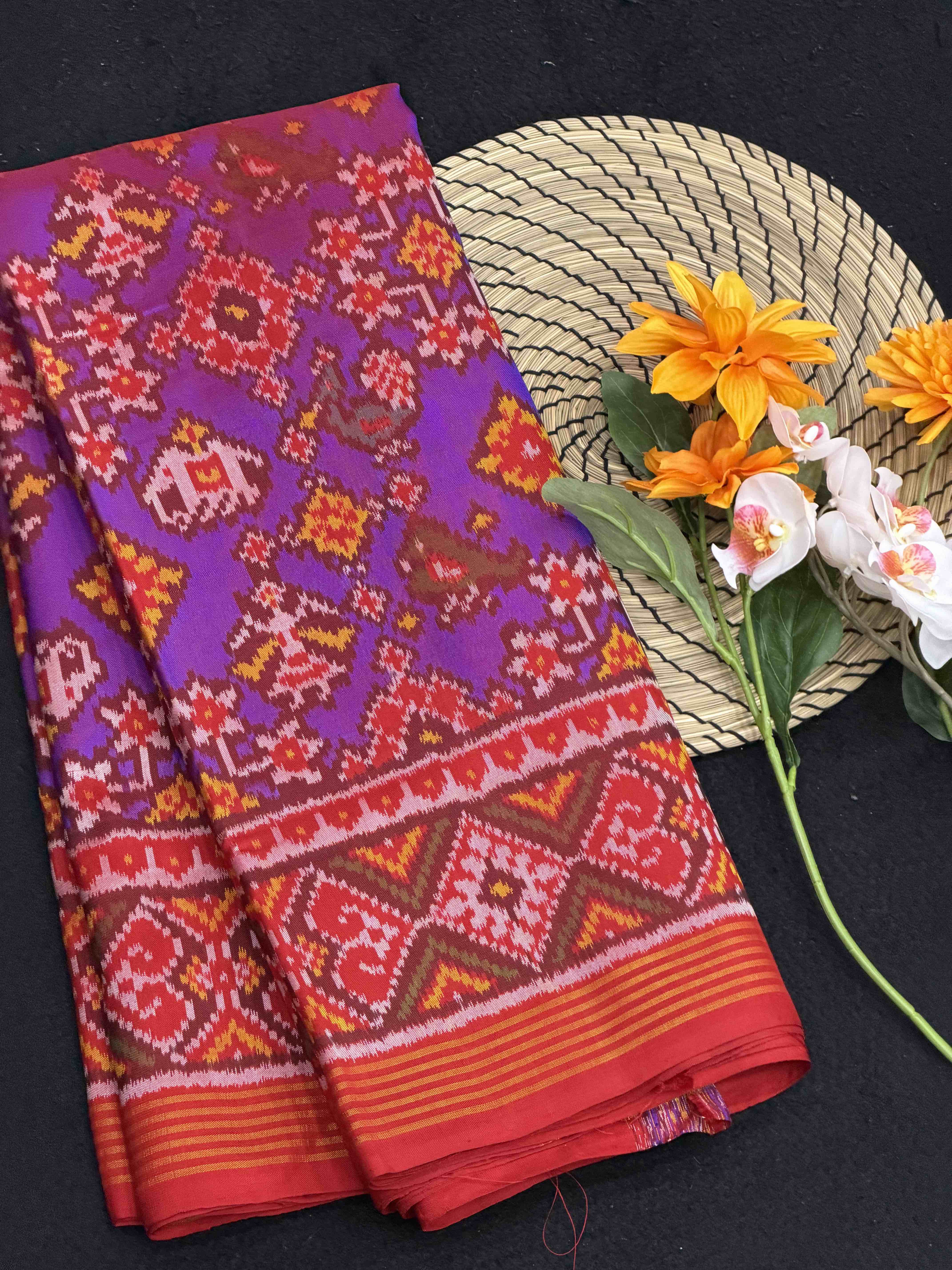 Red & purplish red shaded Narikunj Patola Saree