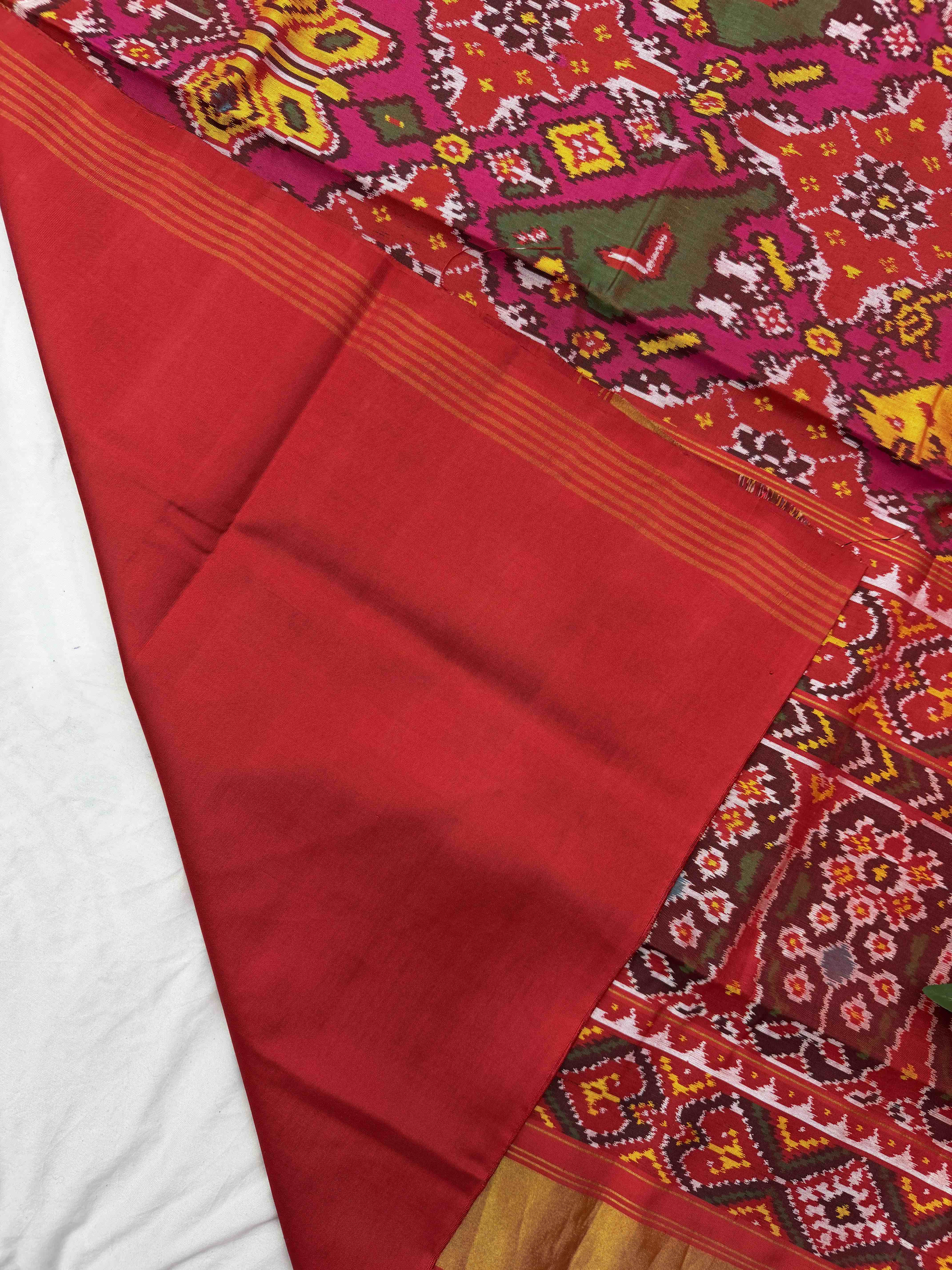 Red & pink chhabdi figure Patola saree