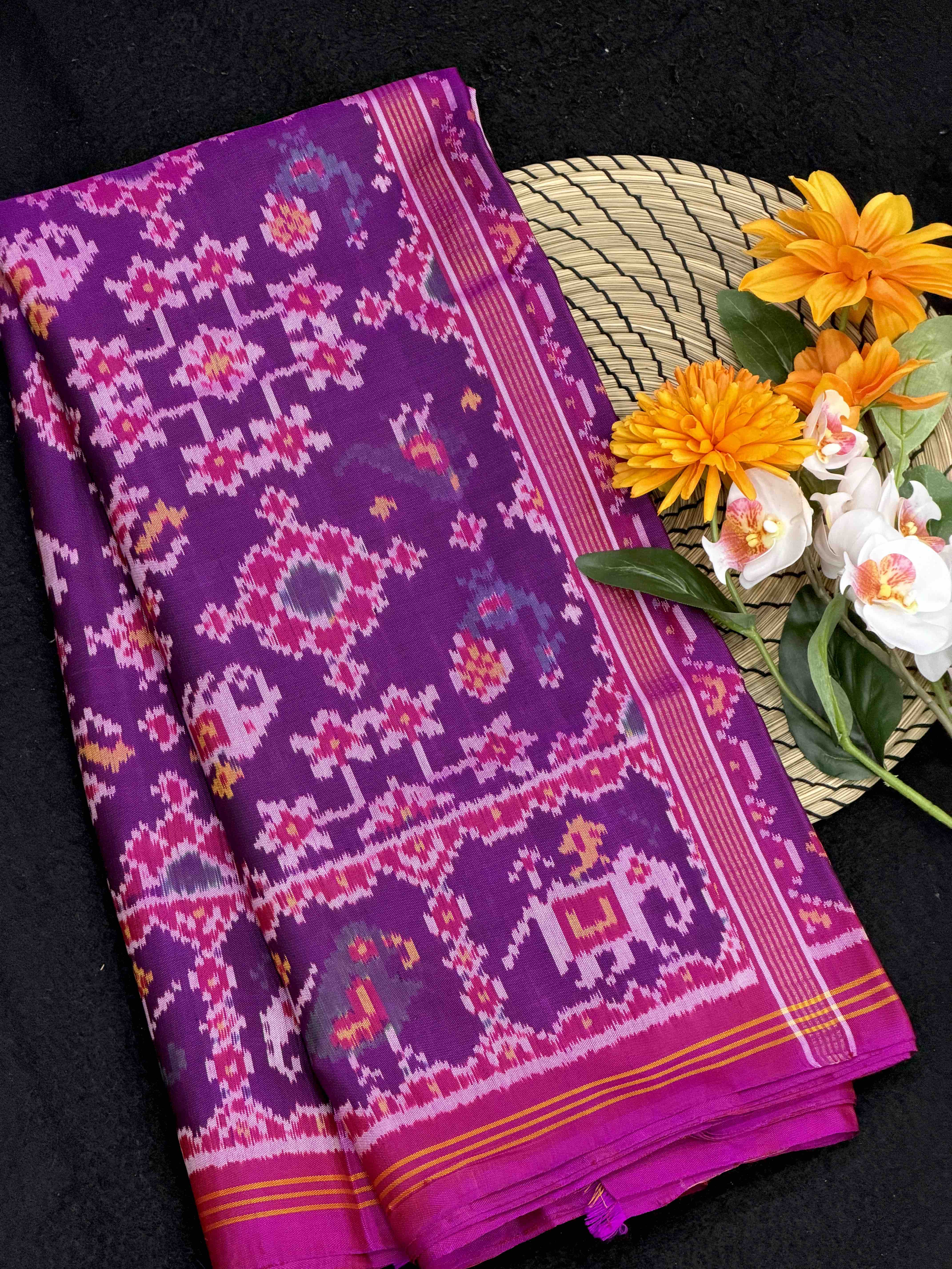 Magenta Purple Narikunj navaratn Patola Saree