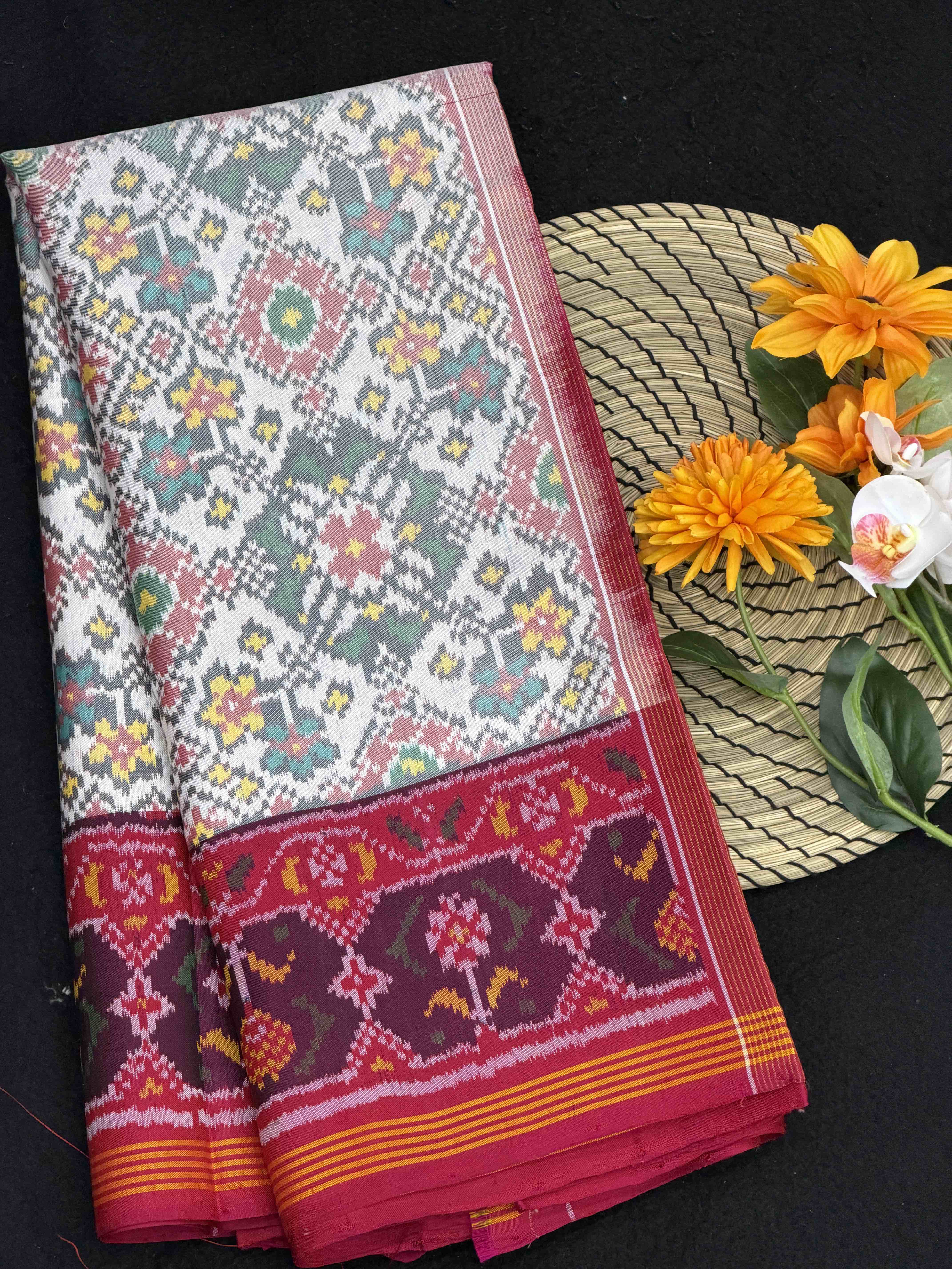 Pink & white elephant pallu navaratan Patola Saree