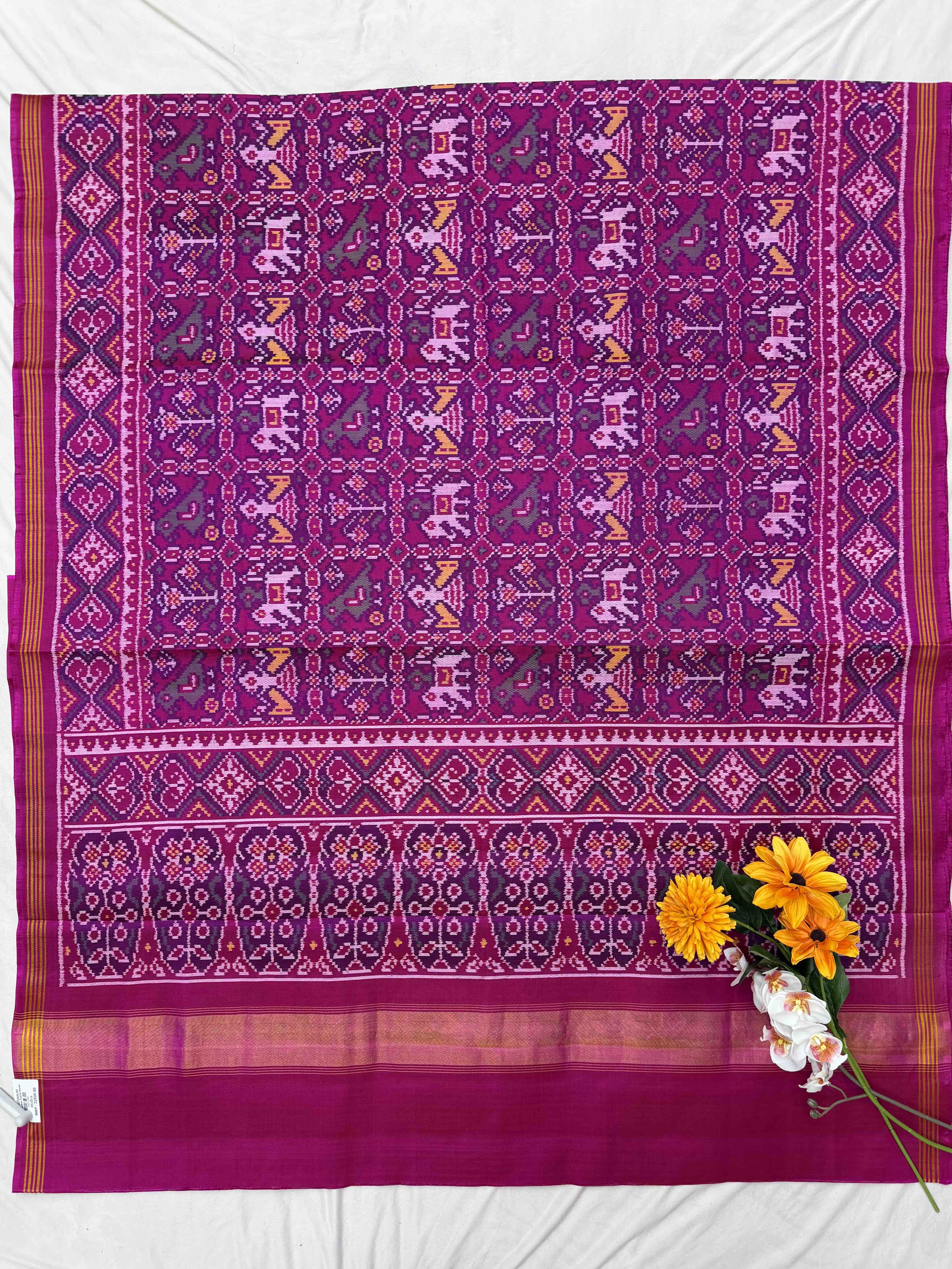 Beautiful Pink Sankali Narikunj Patola Saree