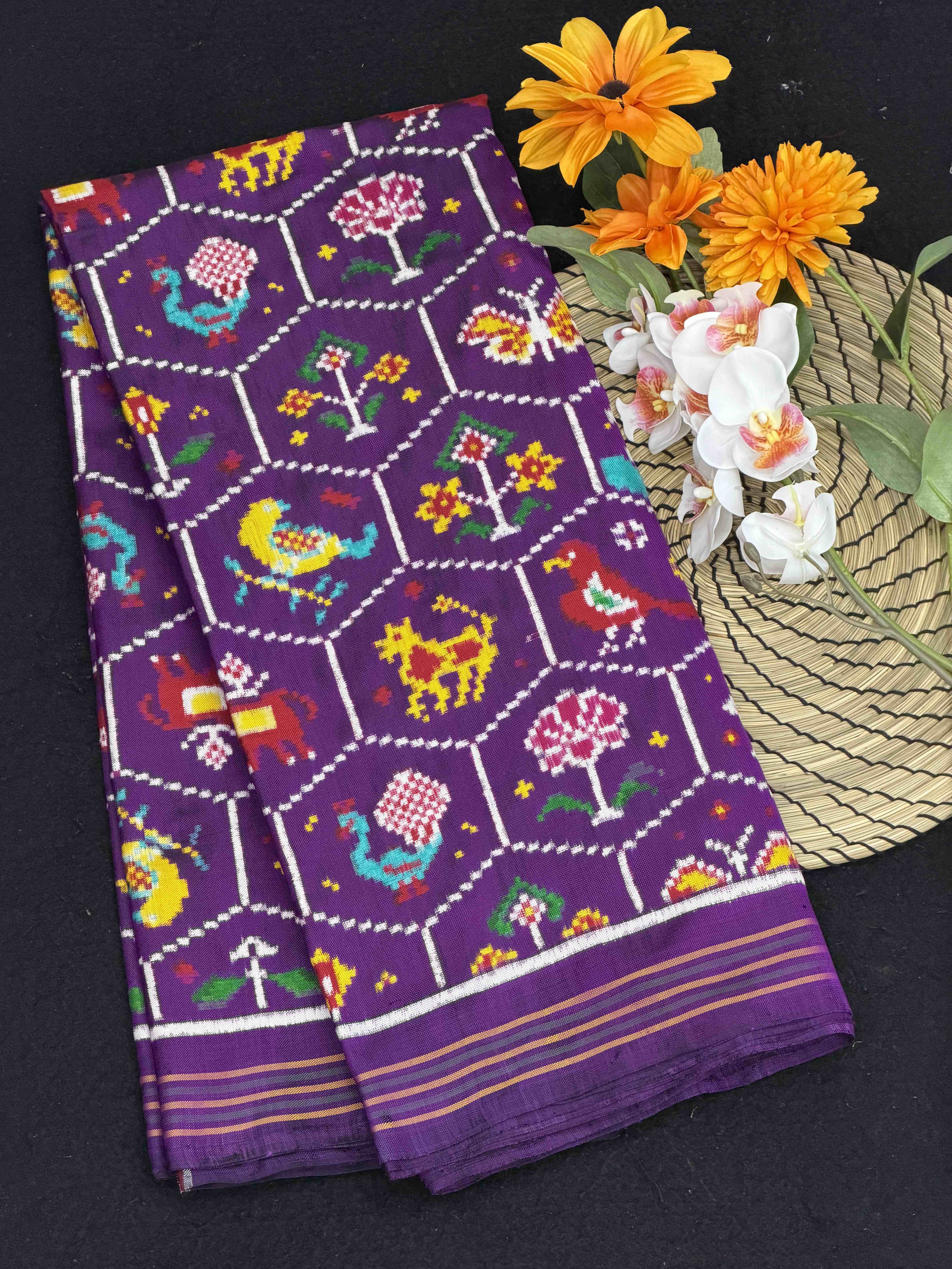 Beautiful Purple figure wesve Patan Patola Saree