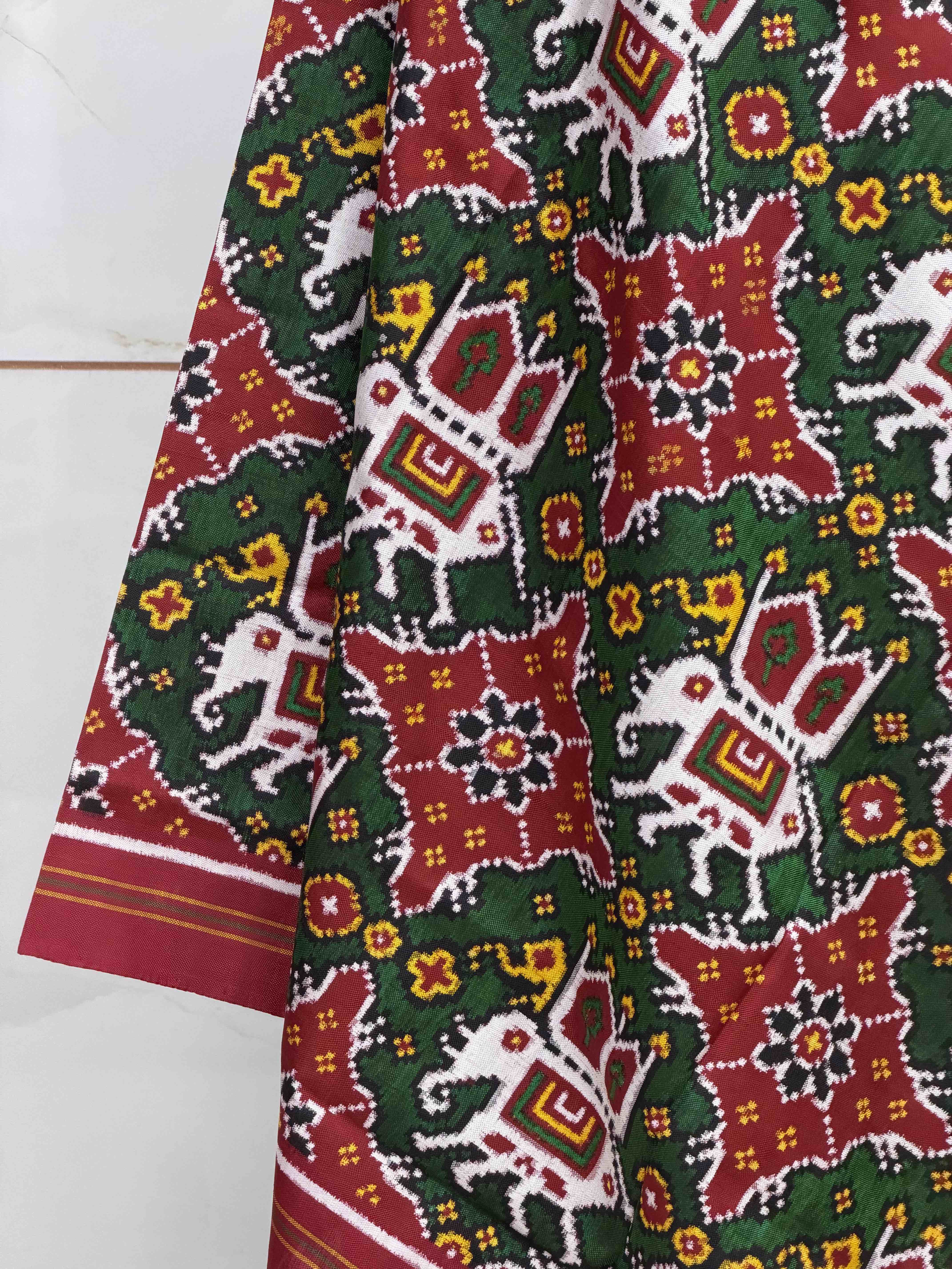 Red & green chhabdi figure double ikat Dupatta