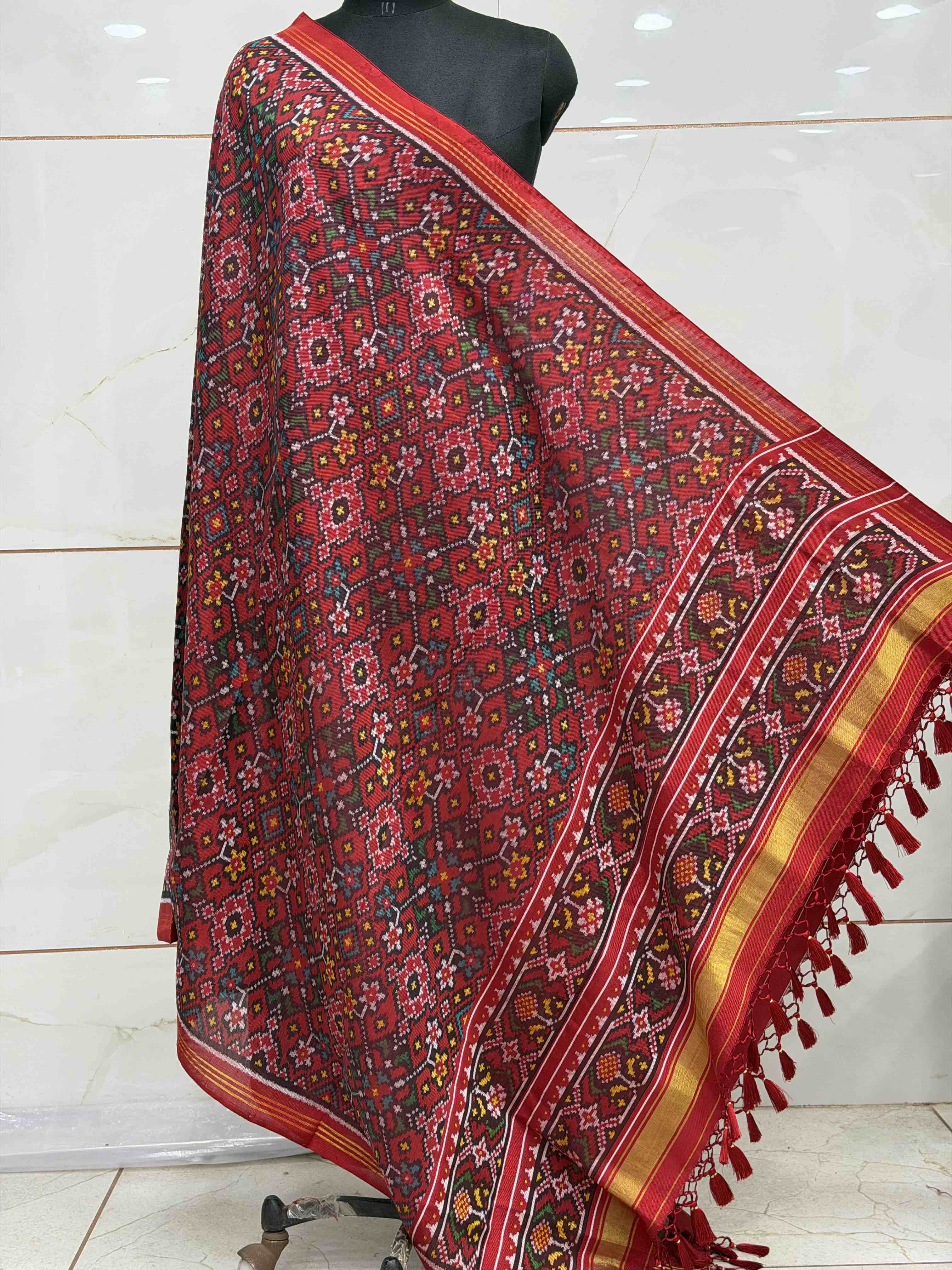 Maroon Navaratan Twill Dupatta