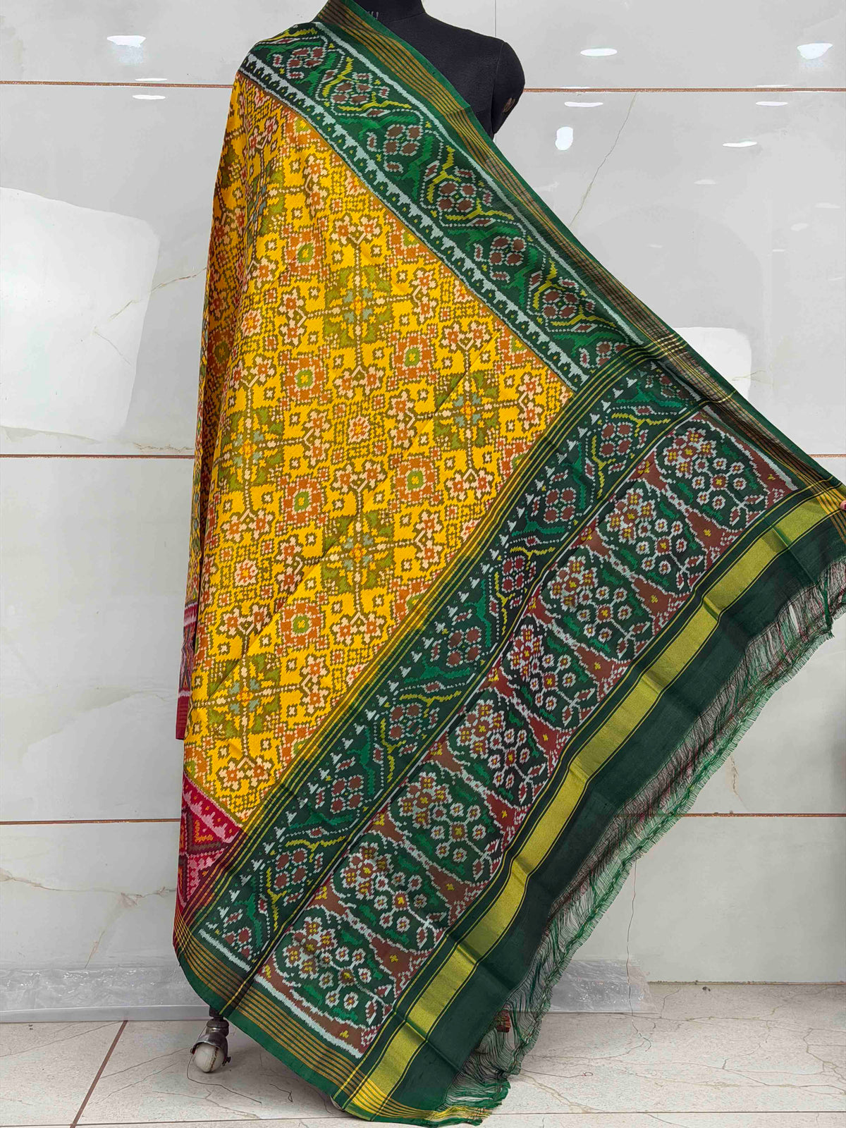 Ganga Jamuna tri colour Dual pallu Single ikat Dupatta