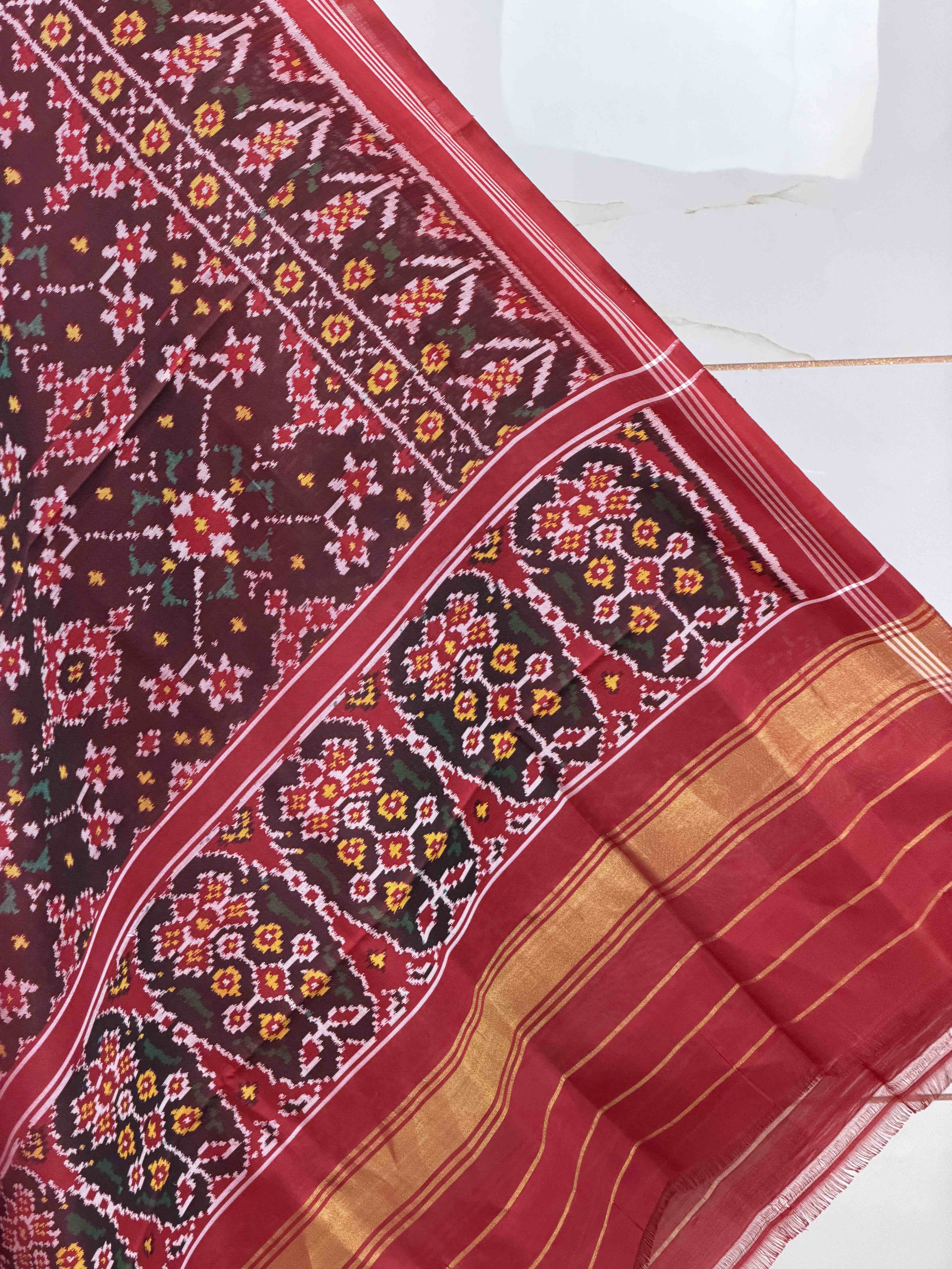 Red & maroon navaratan Dupatta