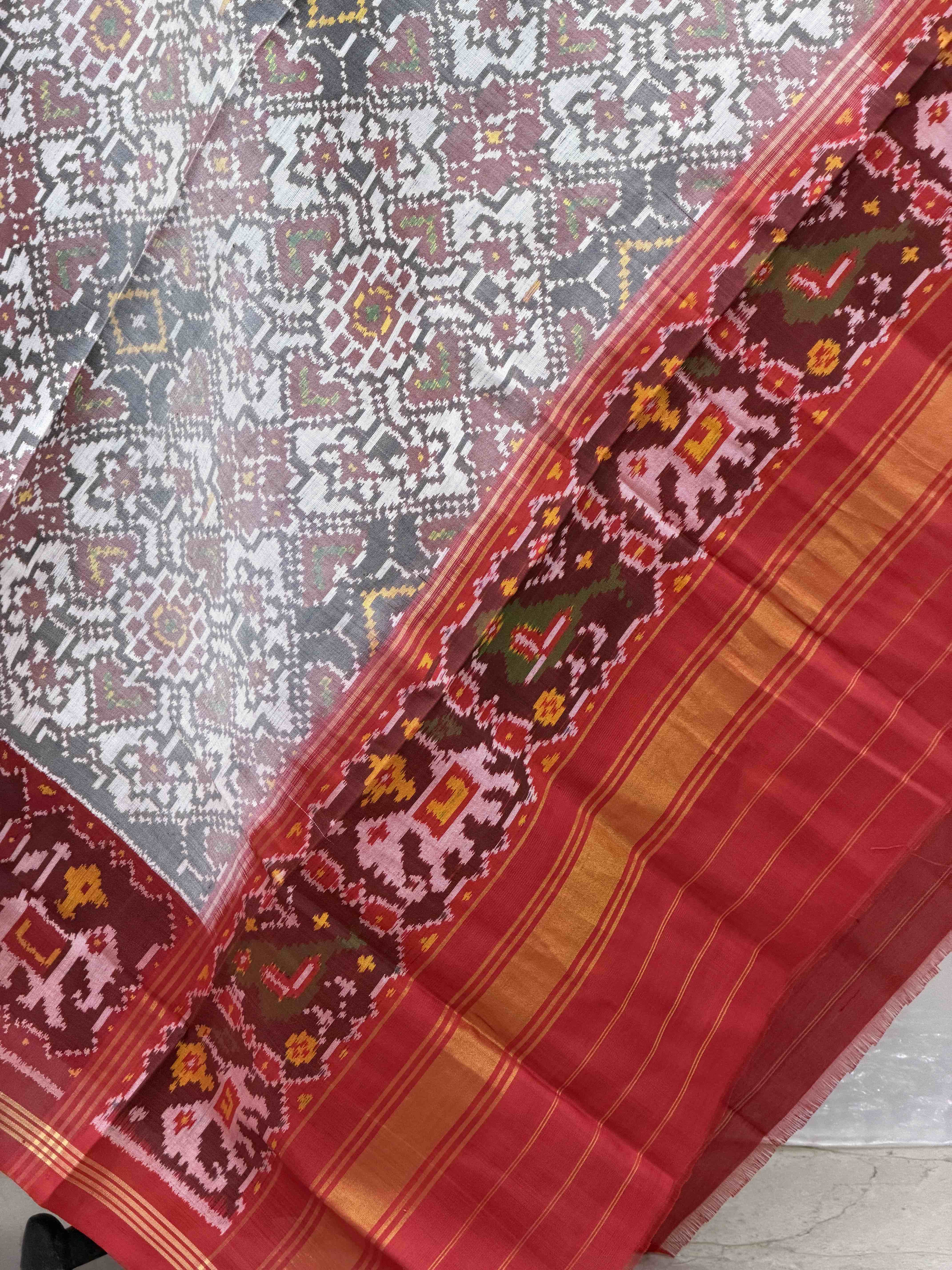 Red & white Manekchawk single ikat dupatta