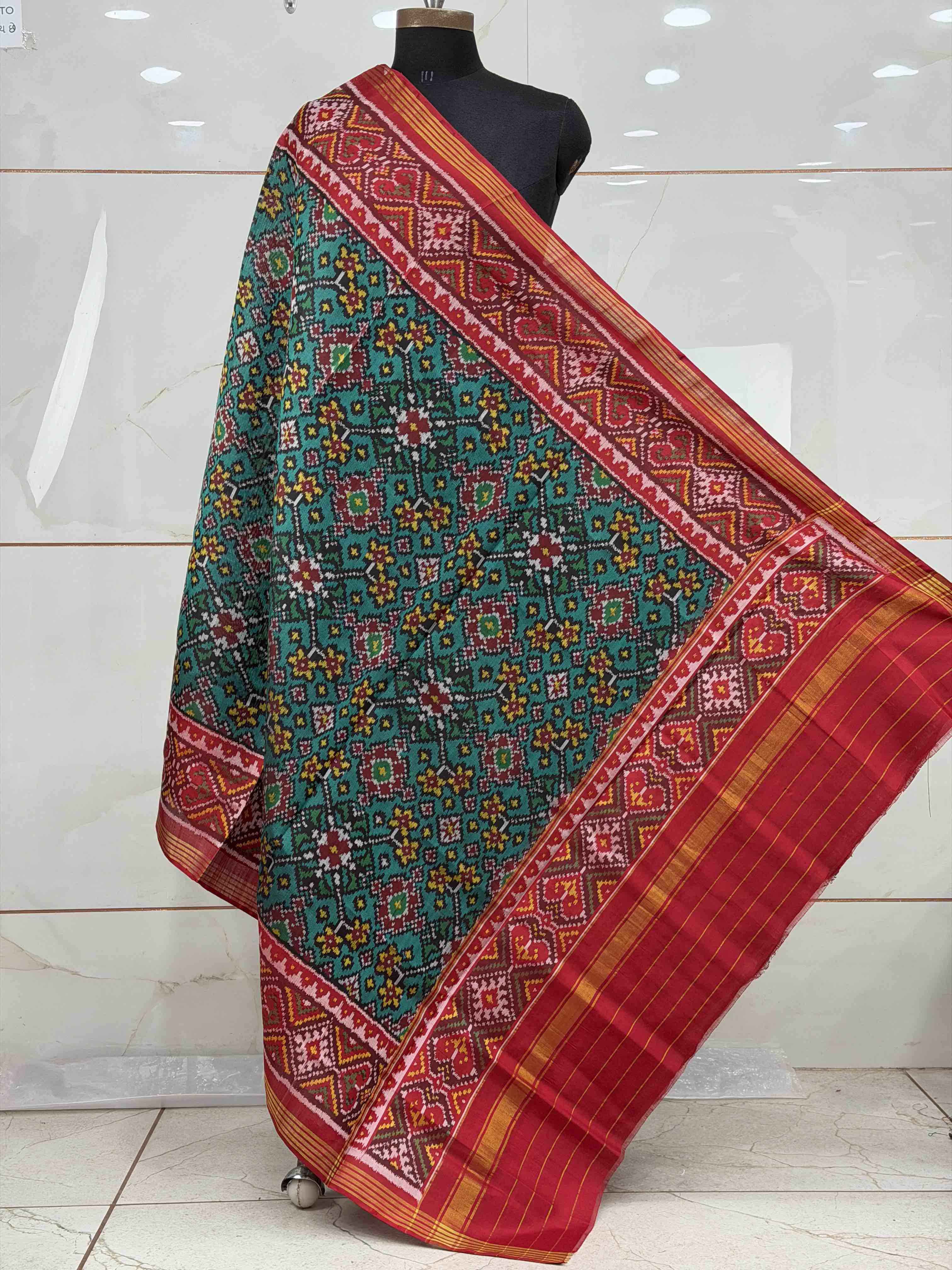 Red & Rama Green Navaratan Single Ikata Dupatta