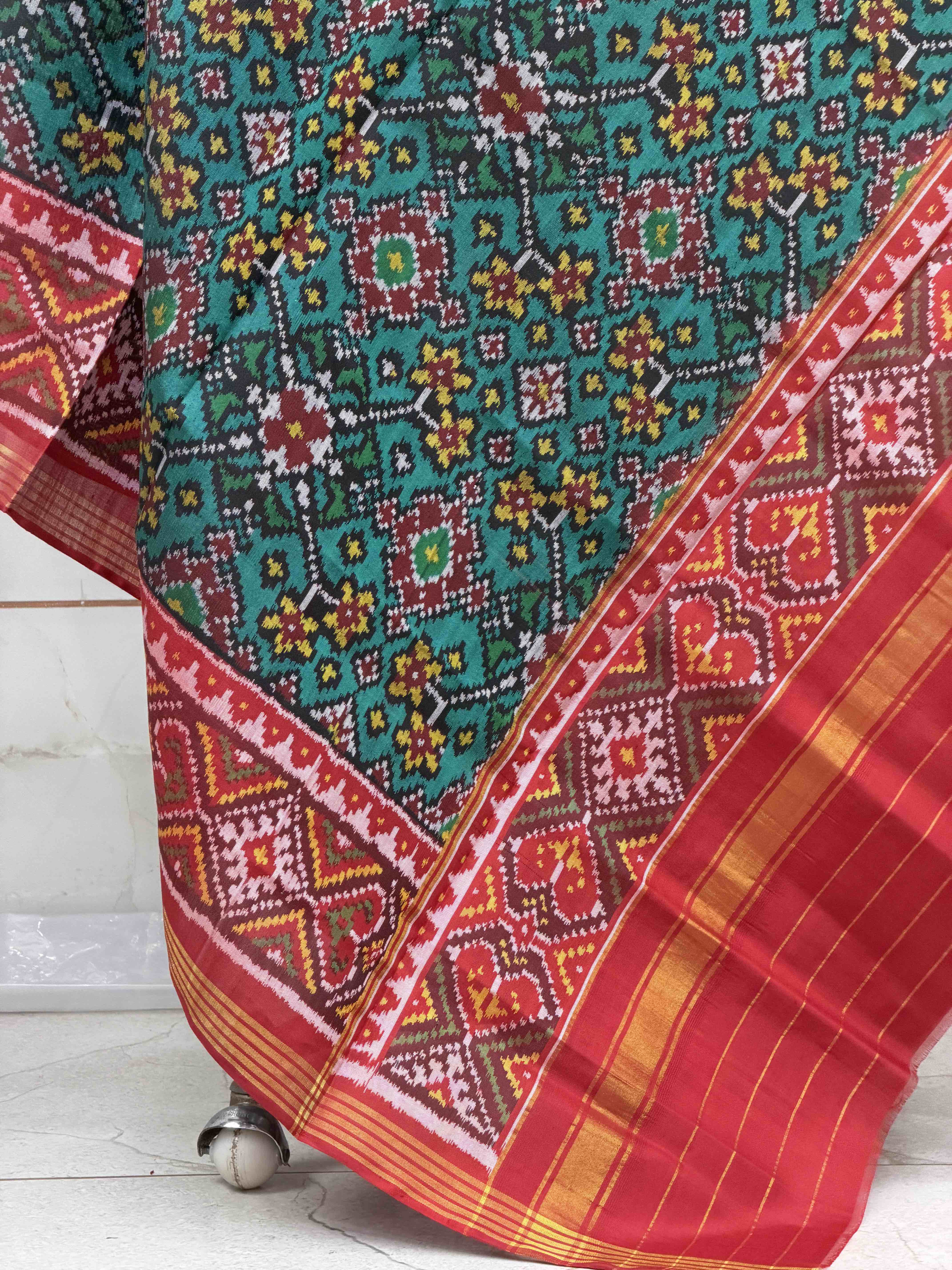 Red & Rama Green Navaratan Single Ikata Dupatta