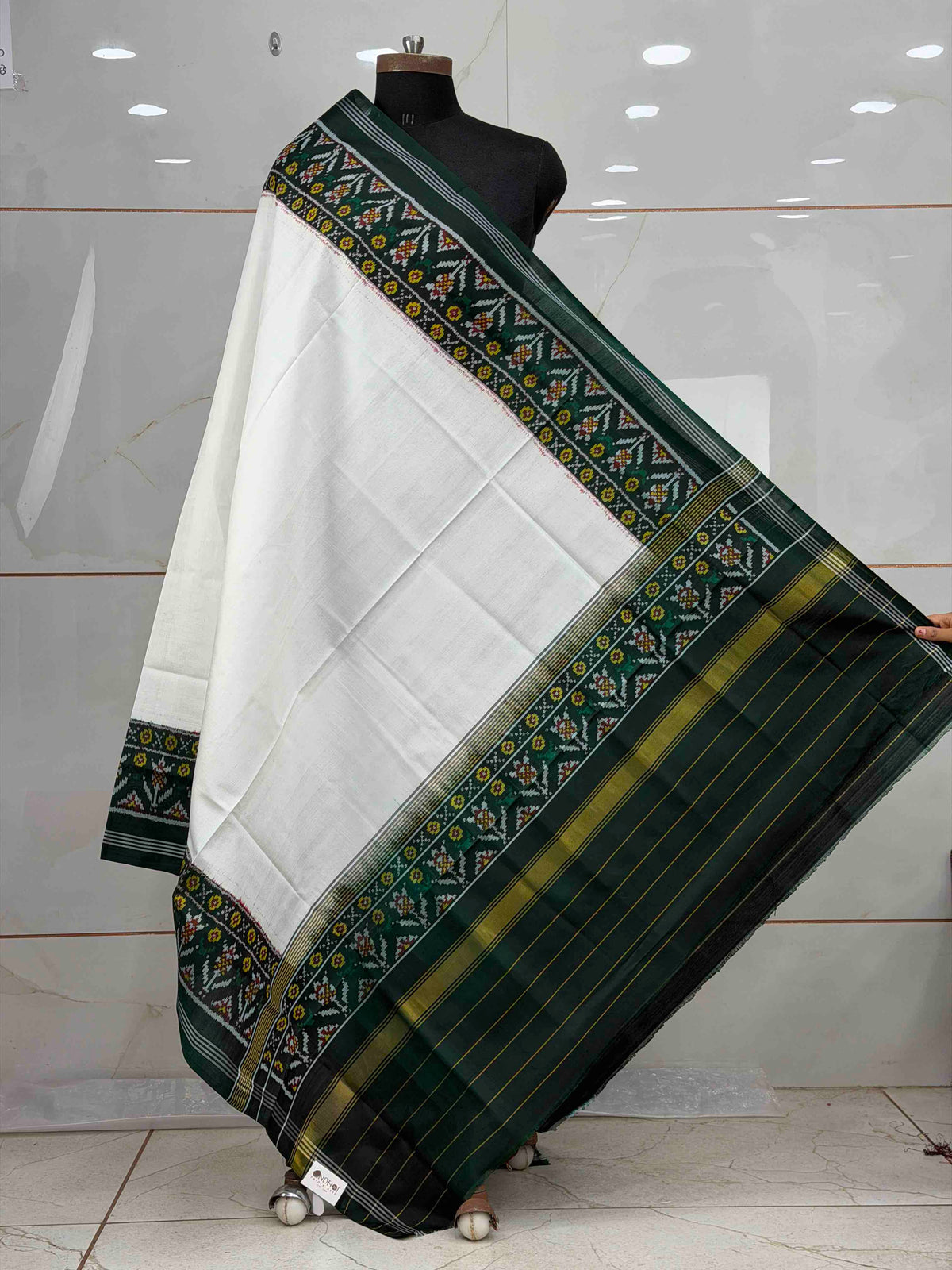 Green & plain white Gala border Single Ikat Dupatta