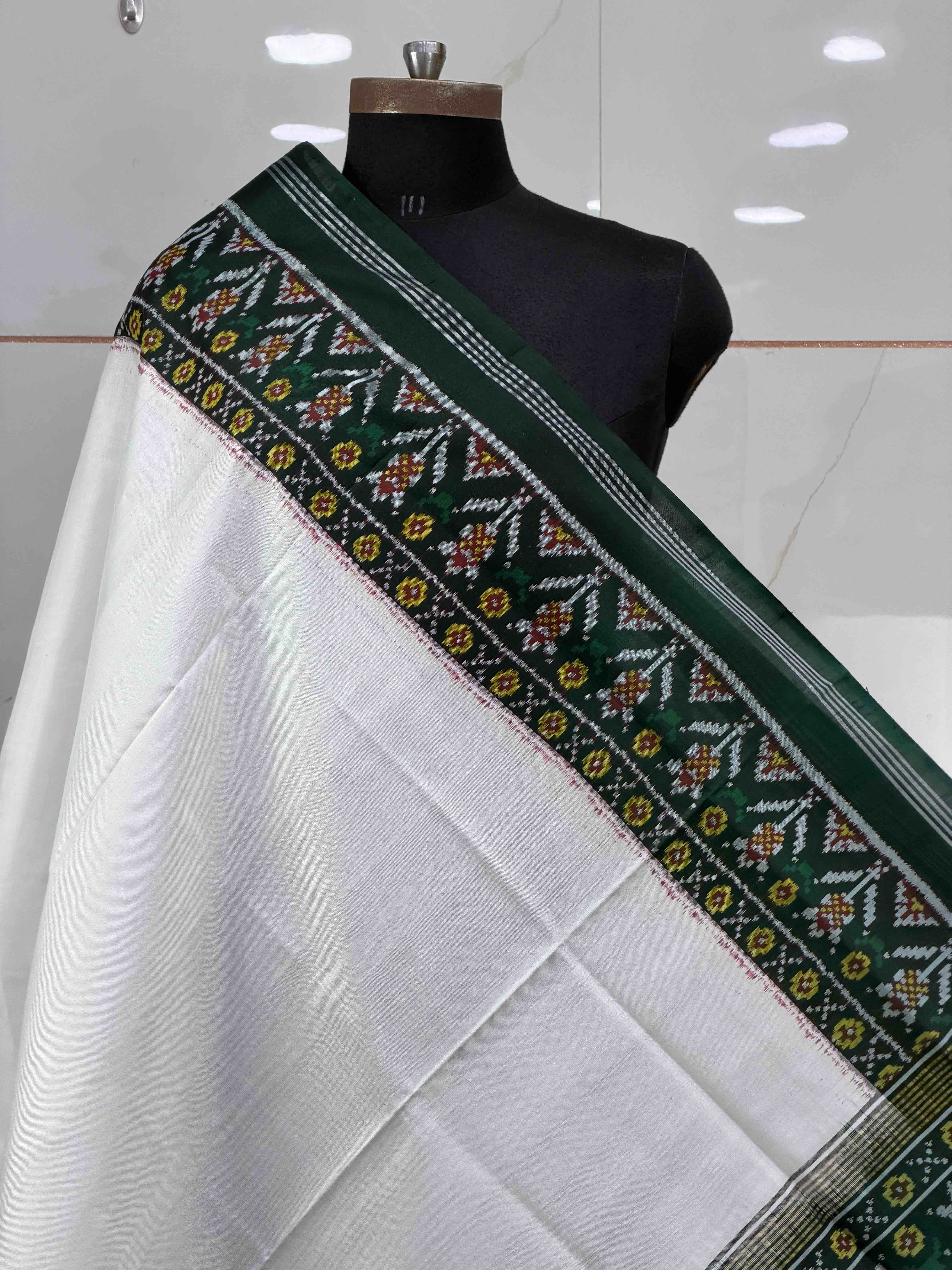 Green & plain white Gala border Single Ikat Dupatta