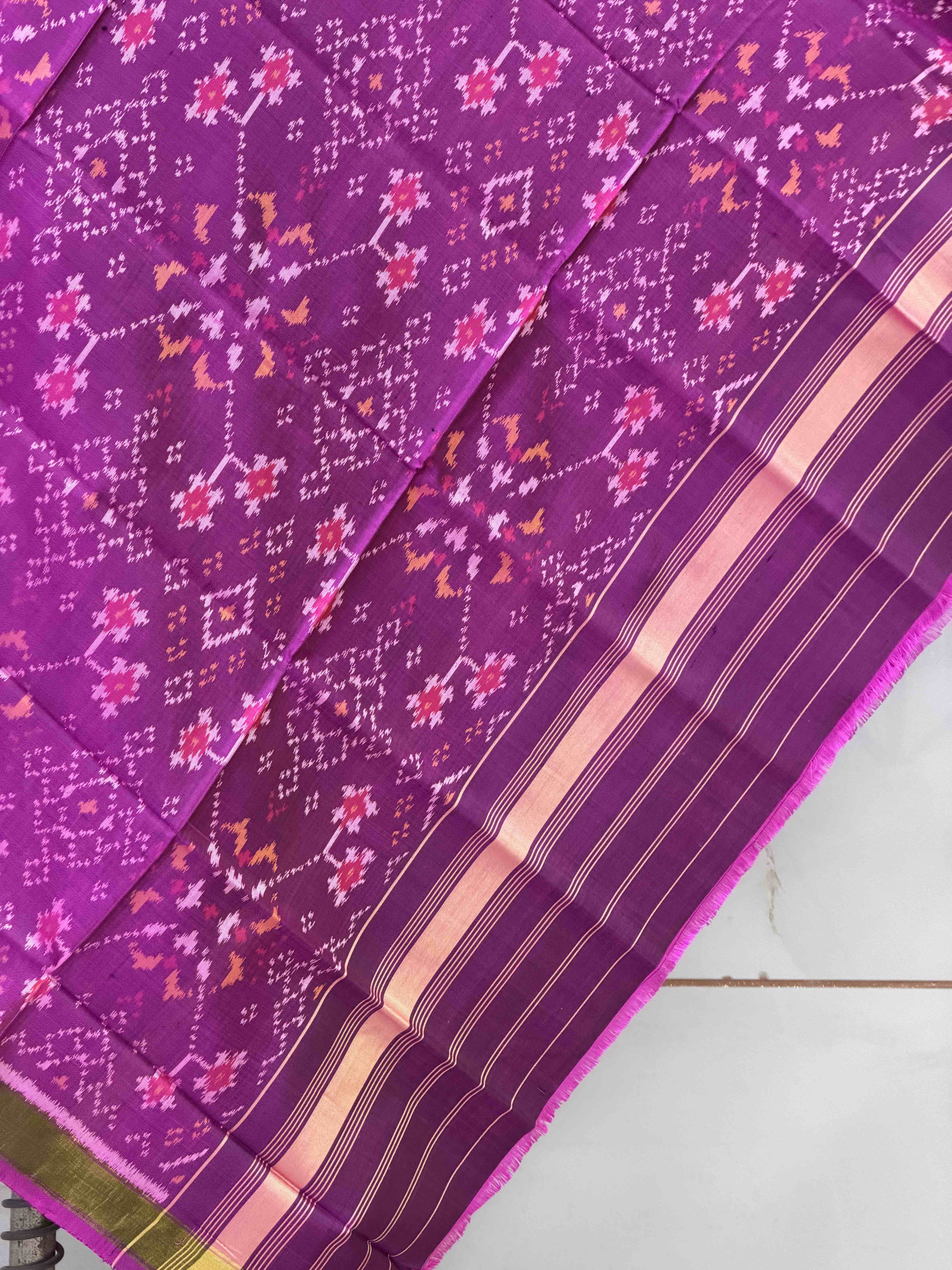 Small Dupatta magenta pink Navaratan Patola weave
