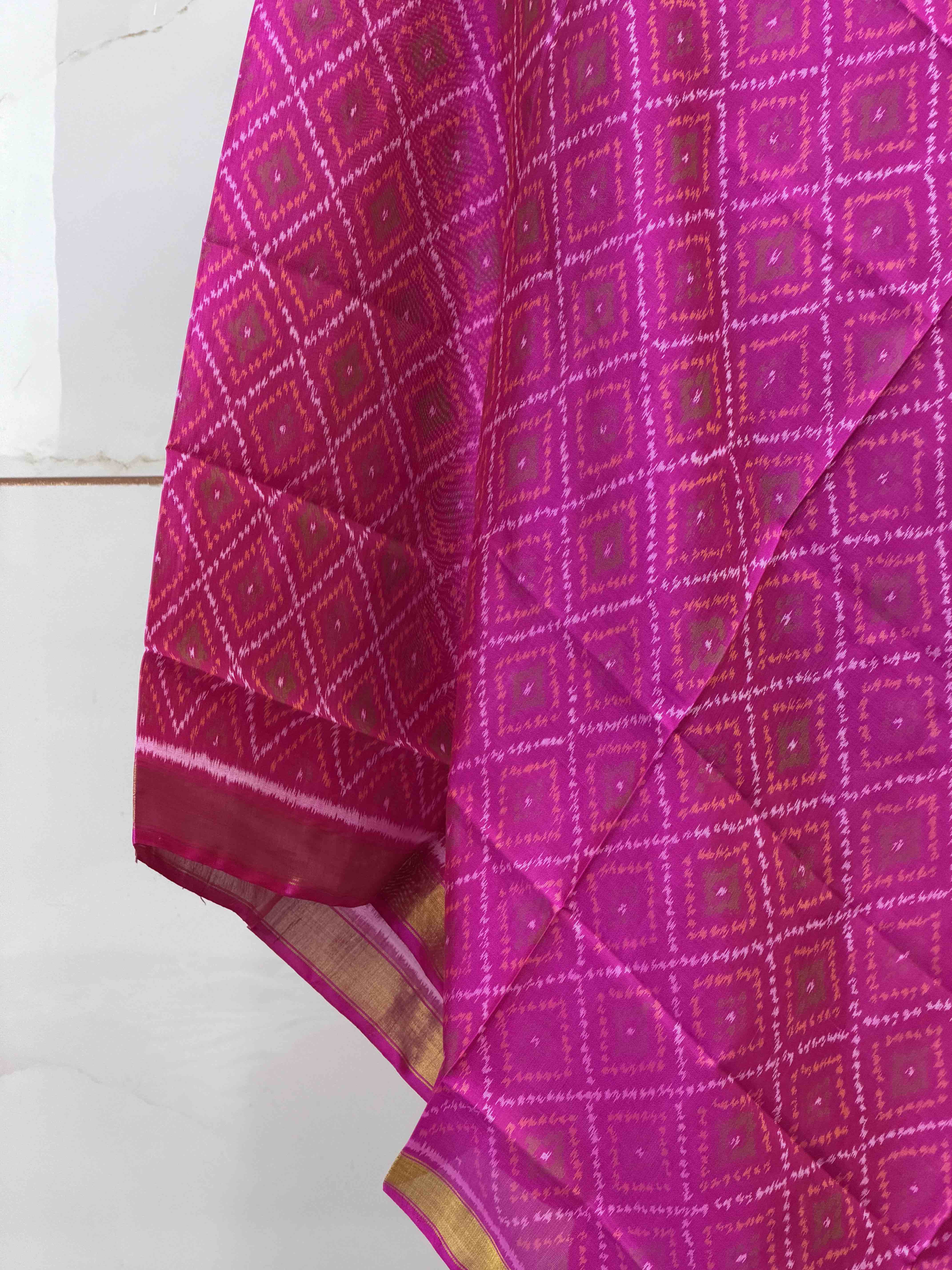 Small Dupatta in Pink colour bandhani design single ikat