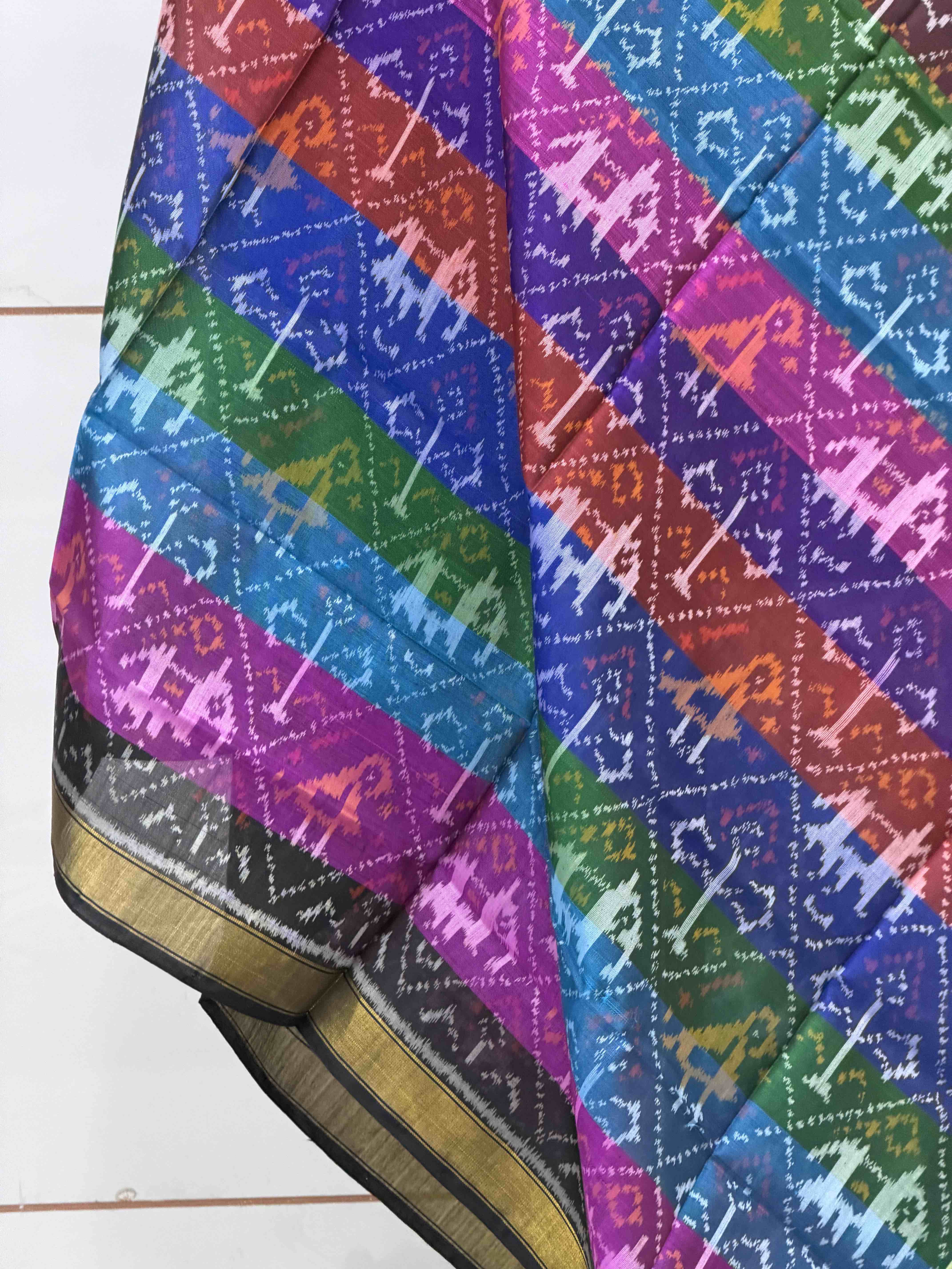 Small dupatta in multi stripe Single Ikat woven