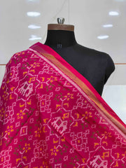 Small dupatta in navaratan Hathi single ikat weave