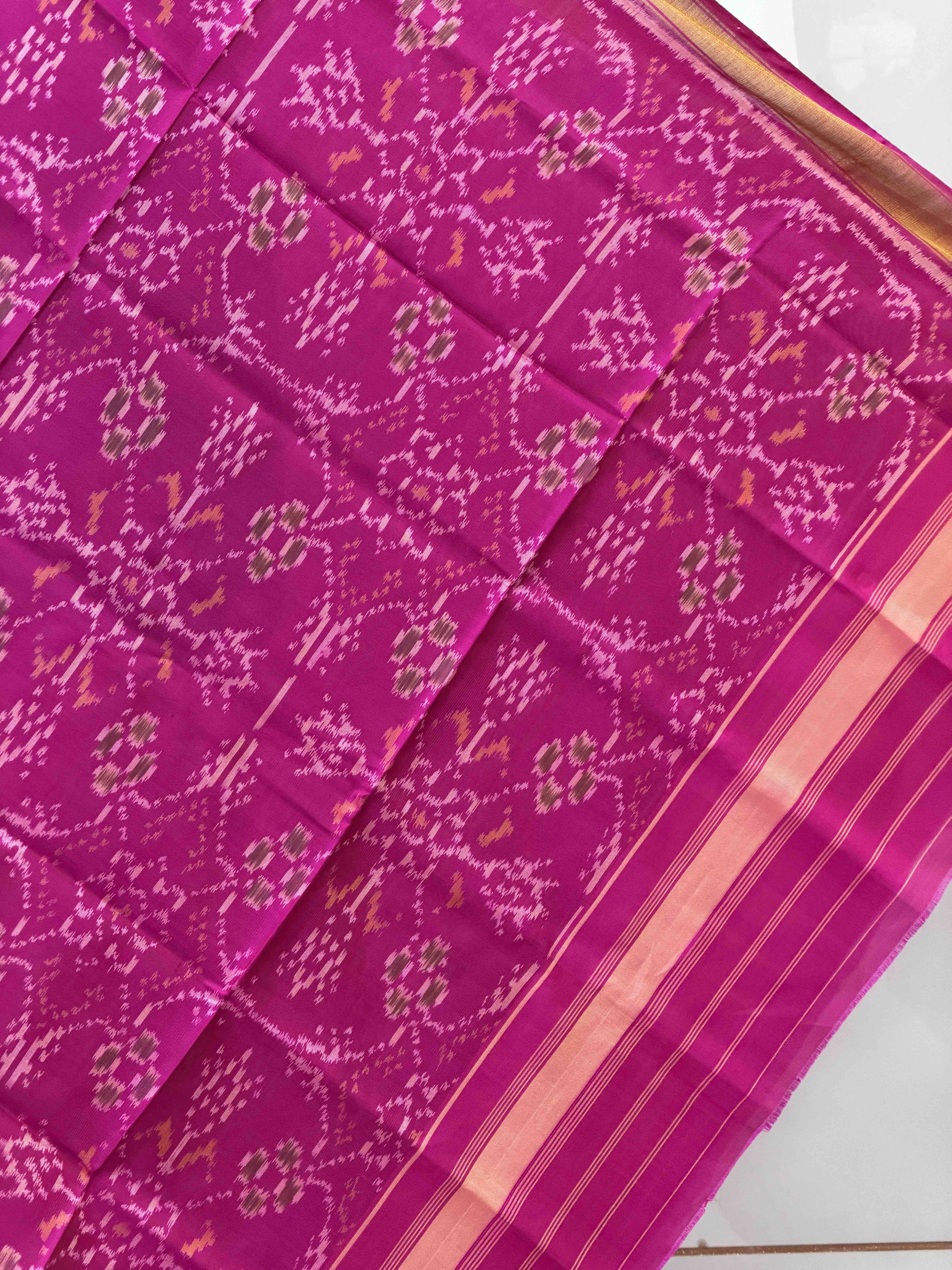 Small dupatta in pink chhabdi design single ikat weave