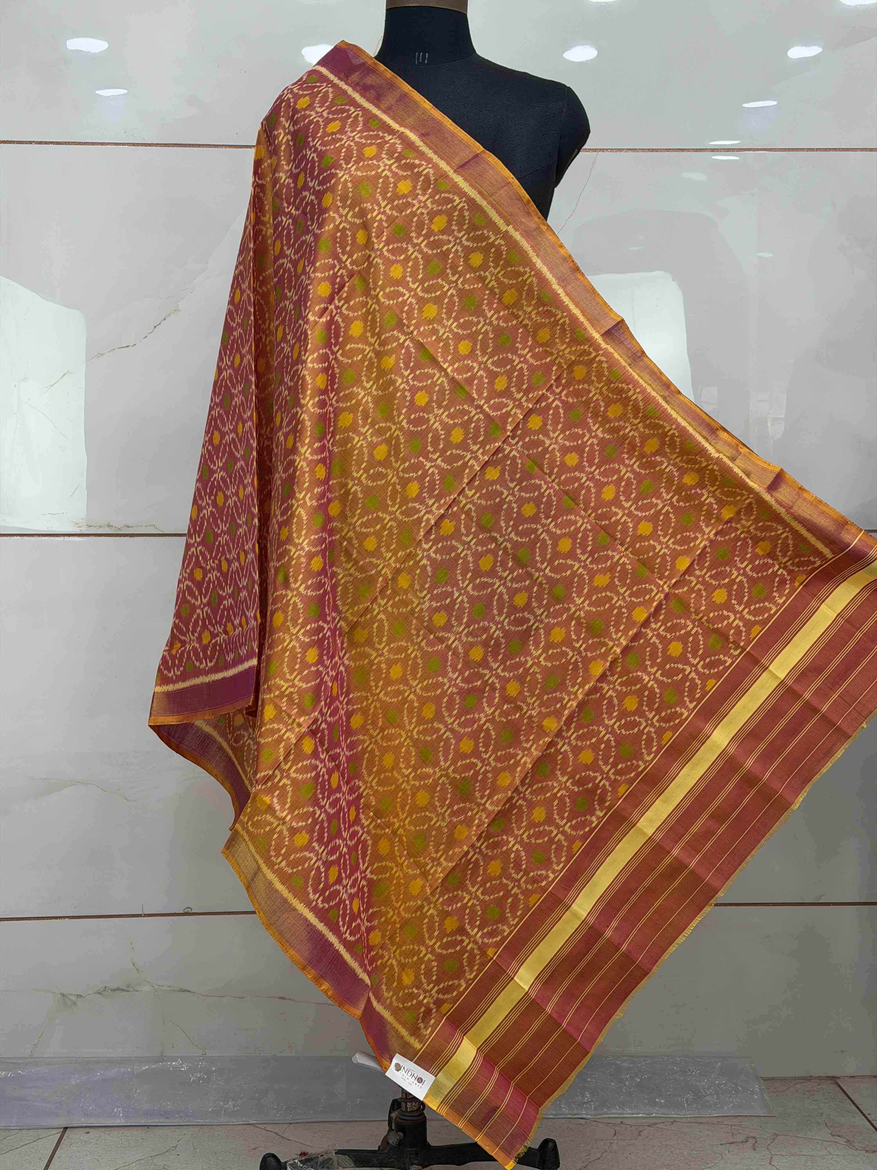 Small dupatta in peach pink single ikat weave