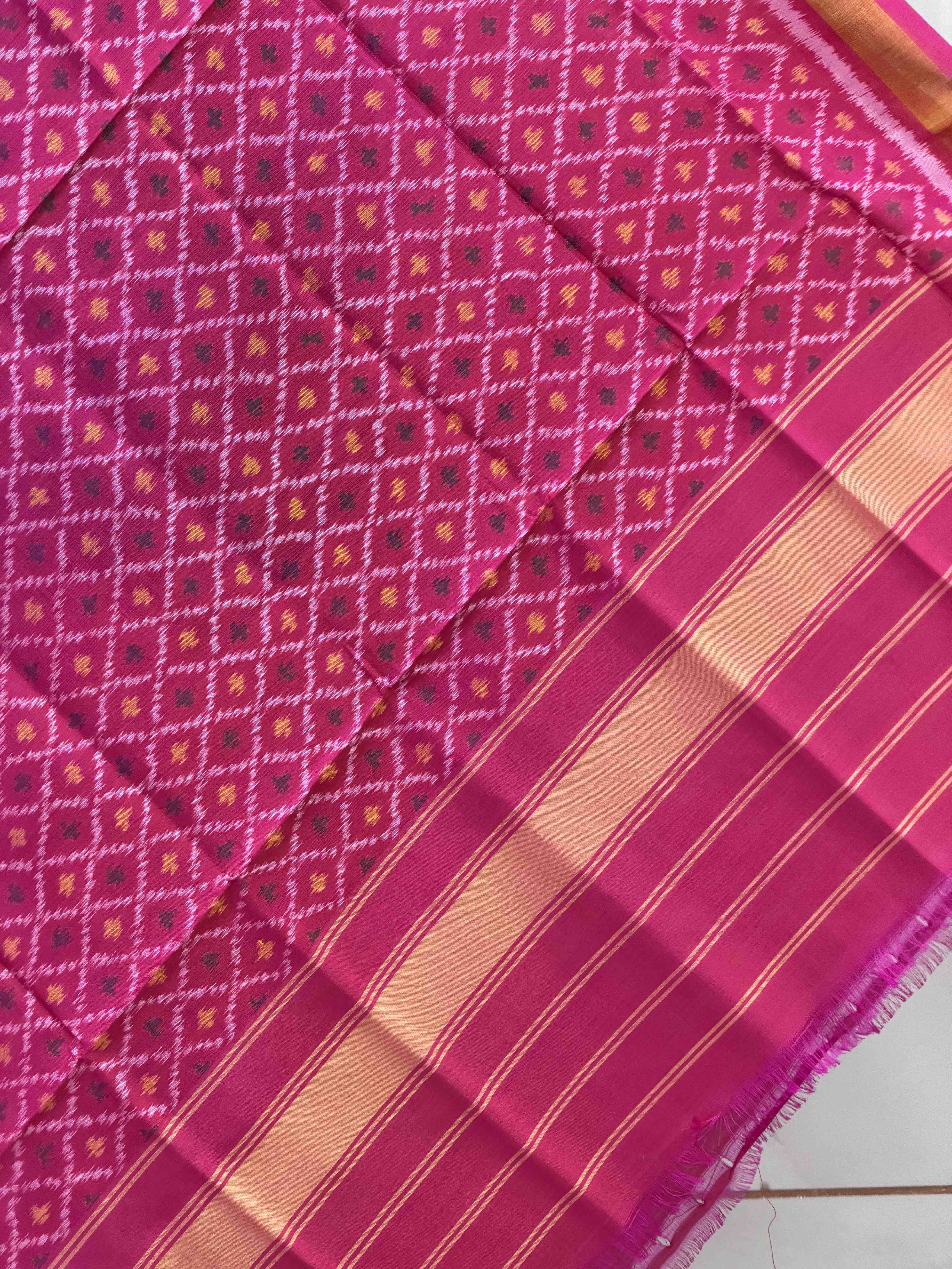 Small dupatta in daliyabhat single ikat weave