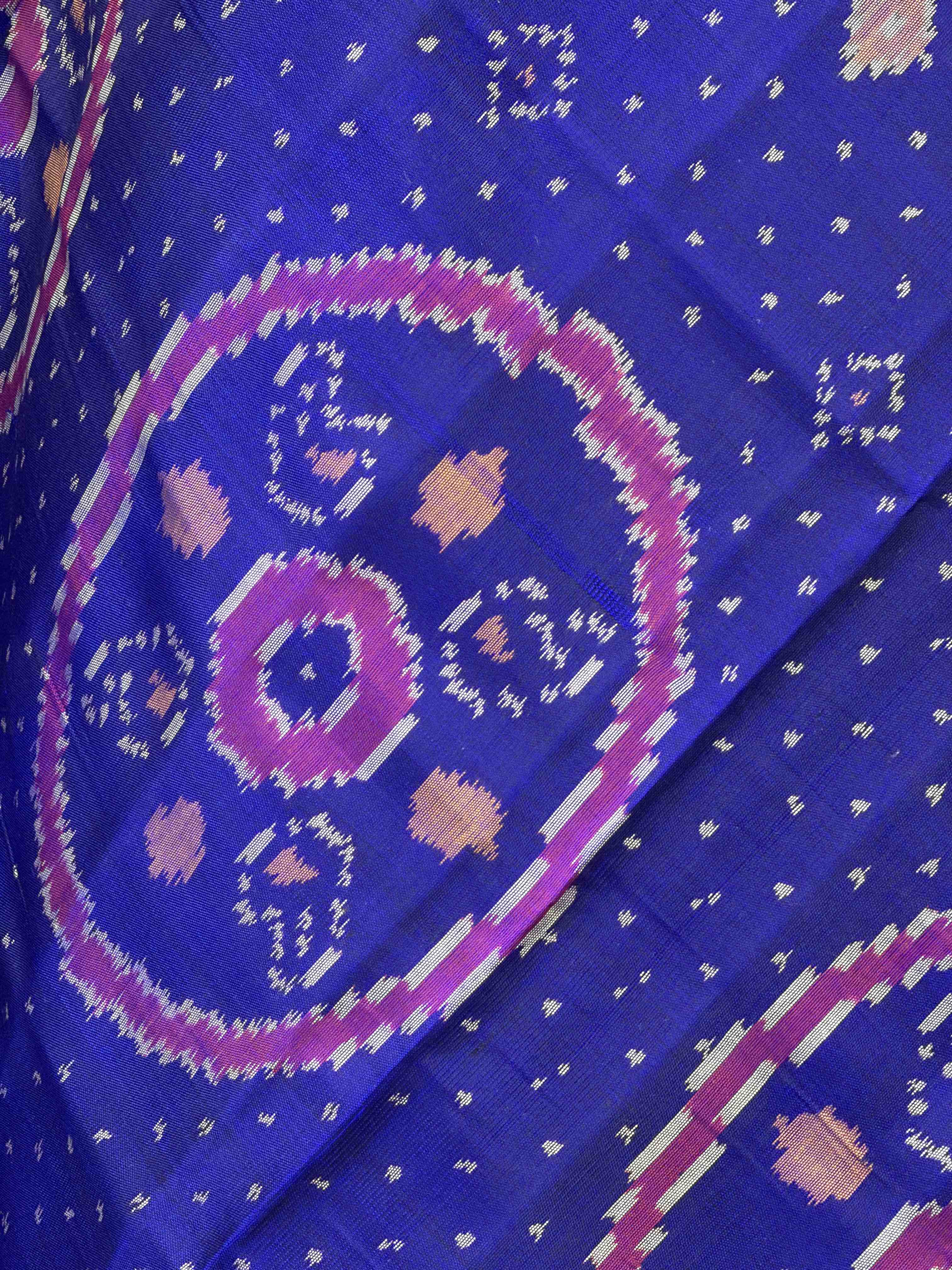 Small dupatta in blue colour circle pattern single ikat woven