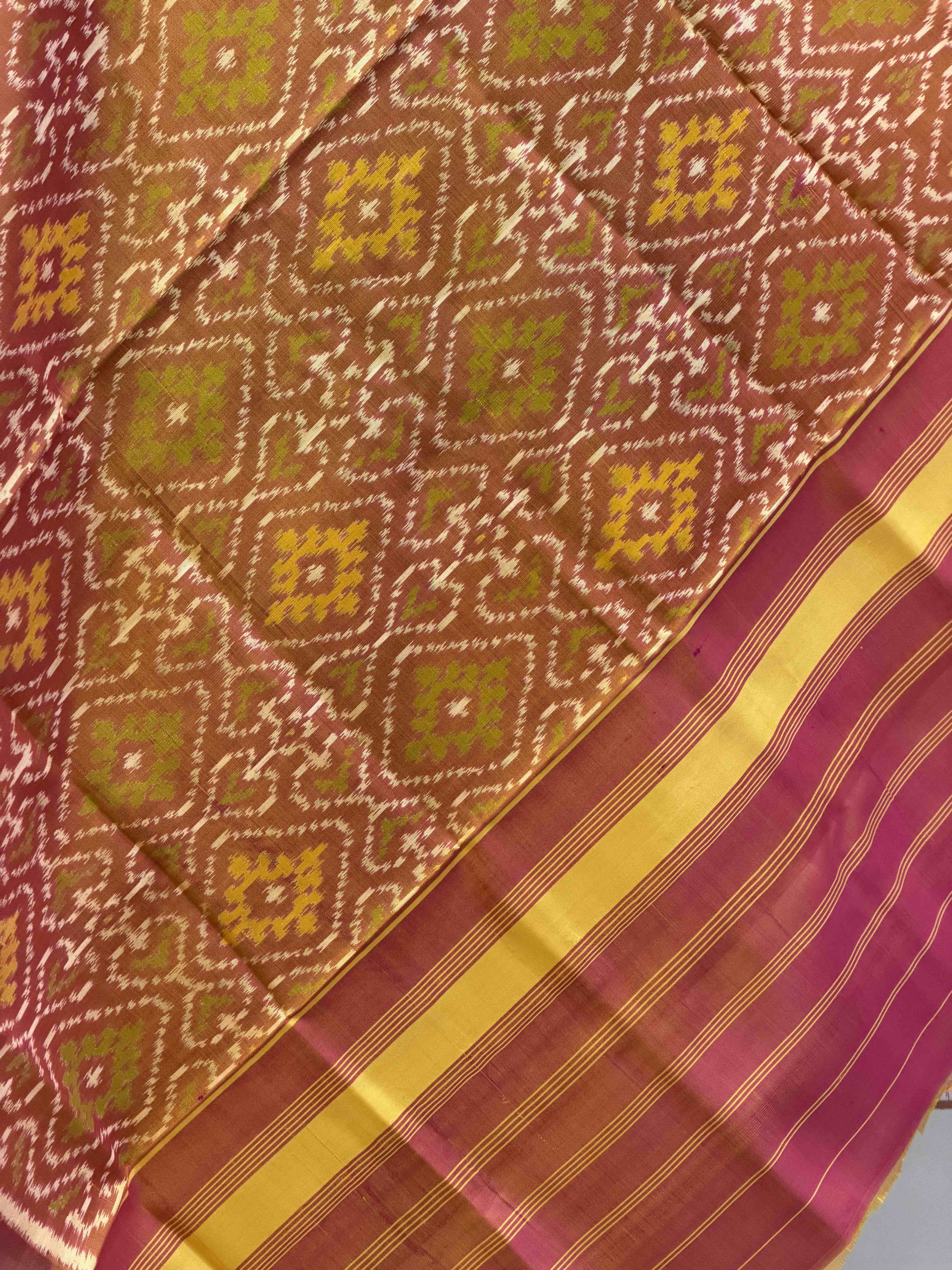 Small dupatta in Golden & peach shaded panchanda design