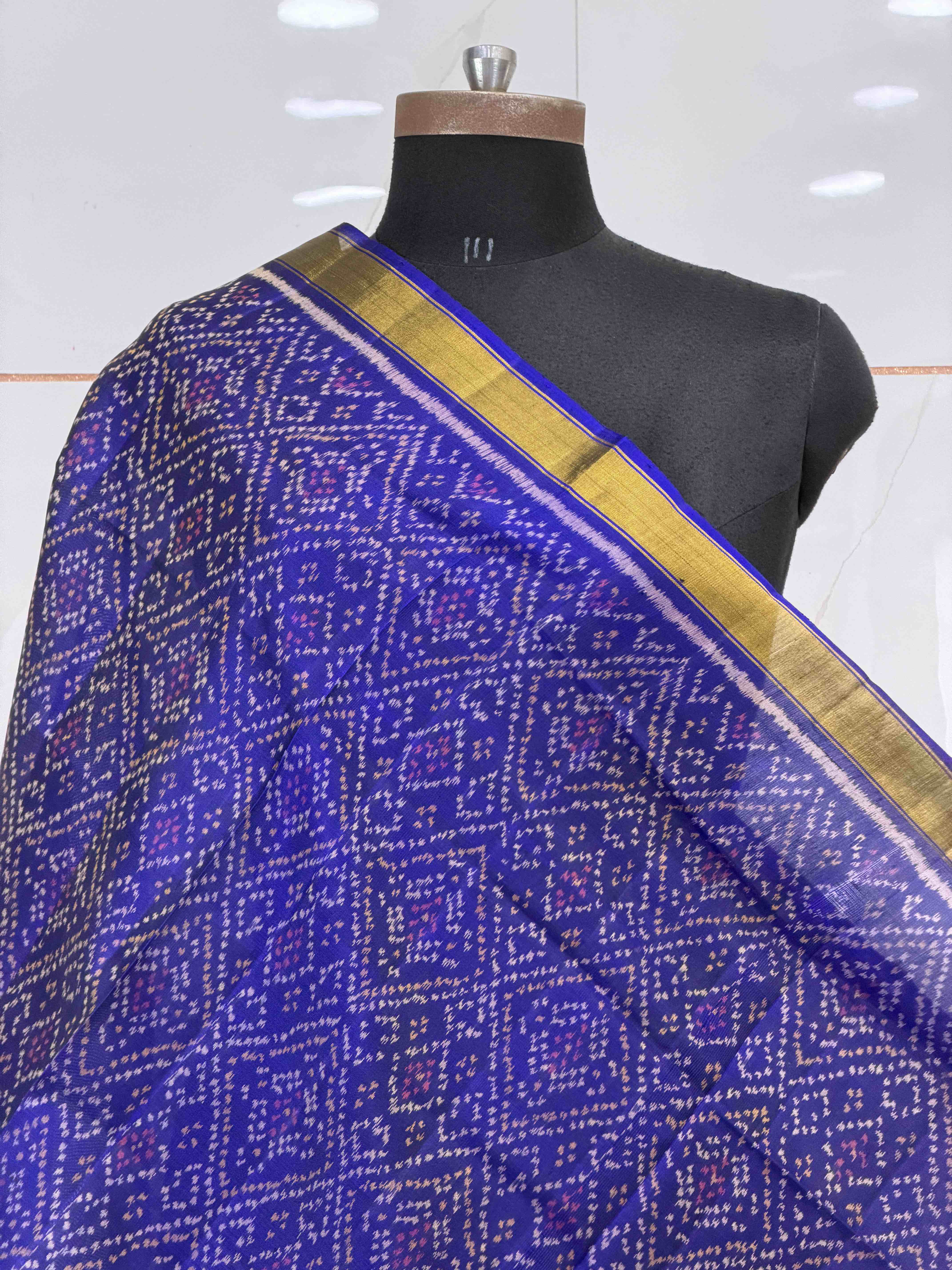 Small dupatta in blue shade bandhani design single ikat woven