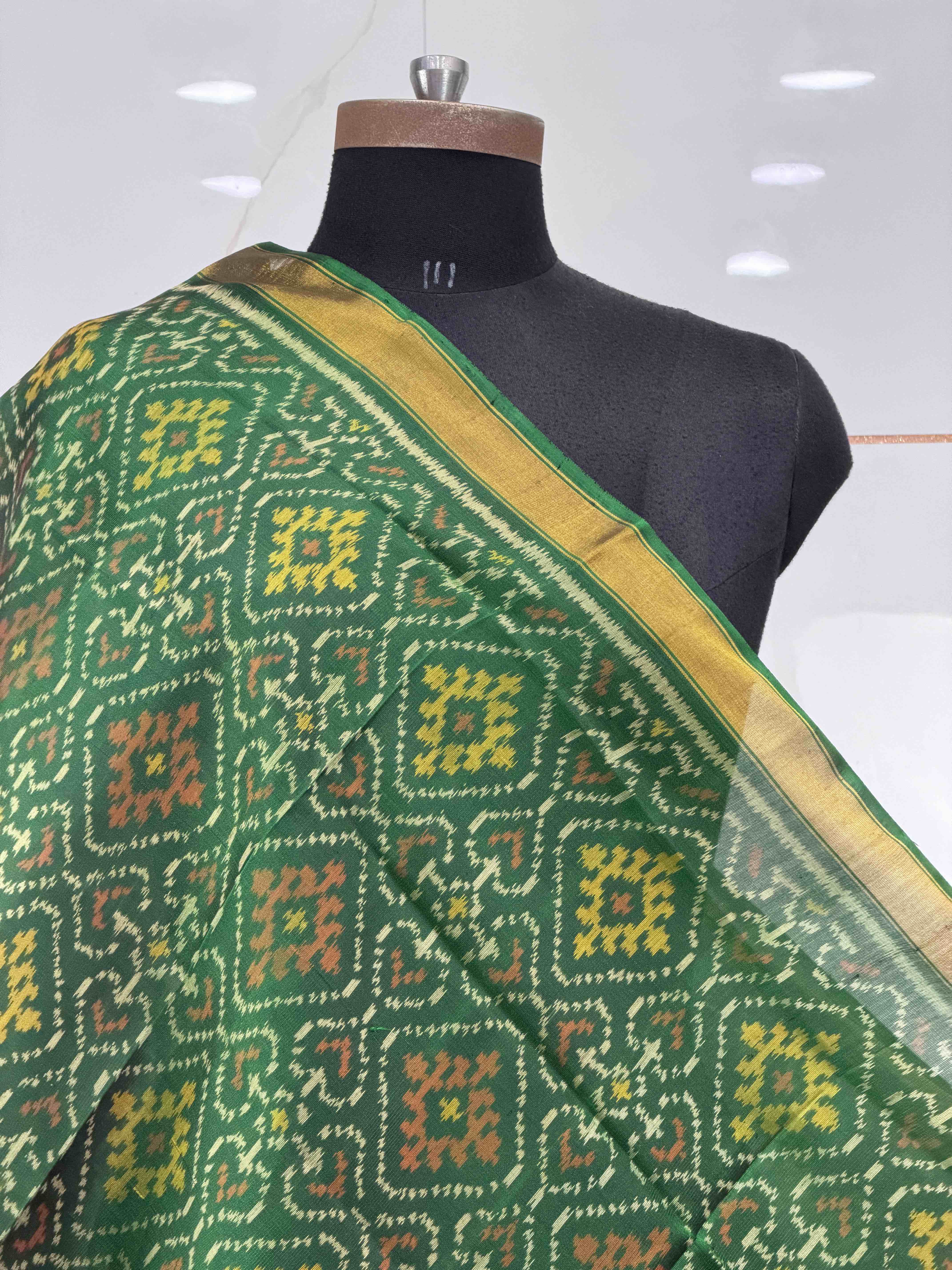 Small dupatta in panchanda design single ikat woven