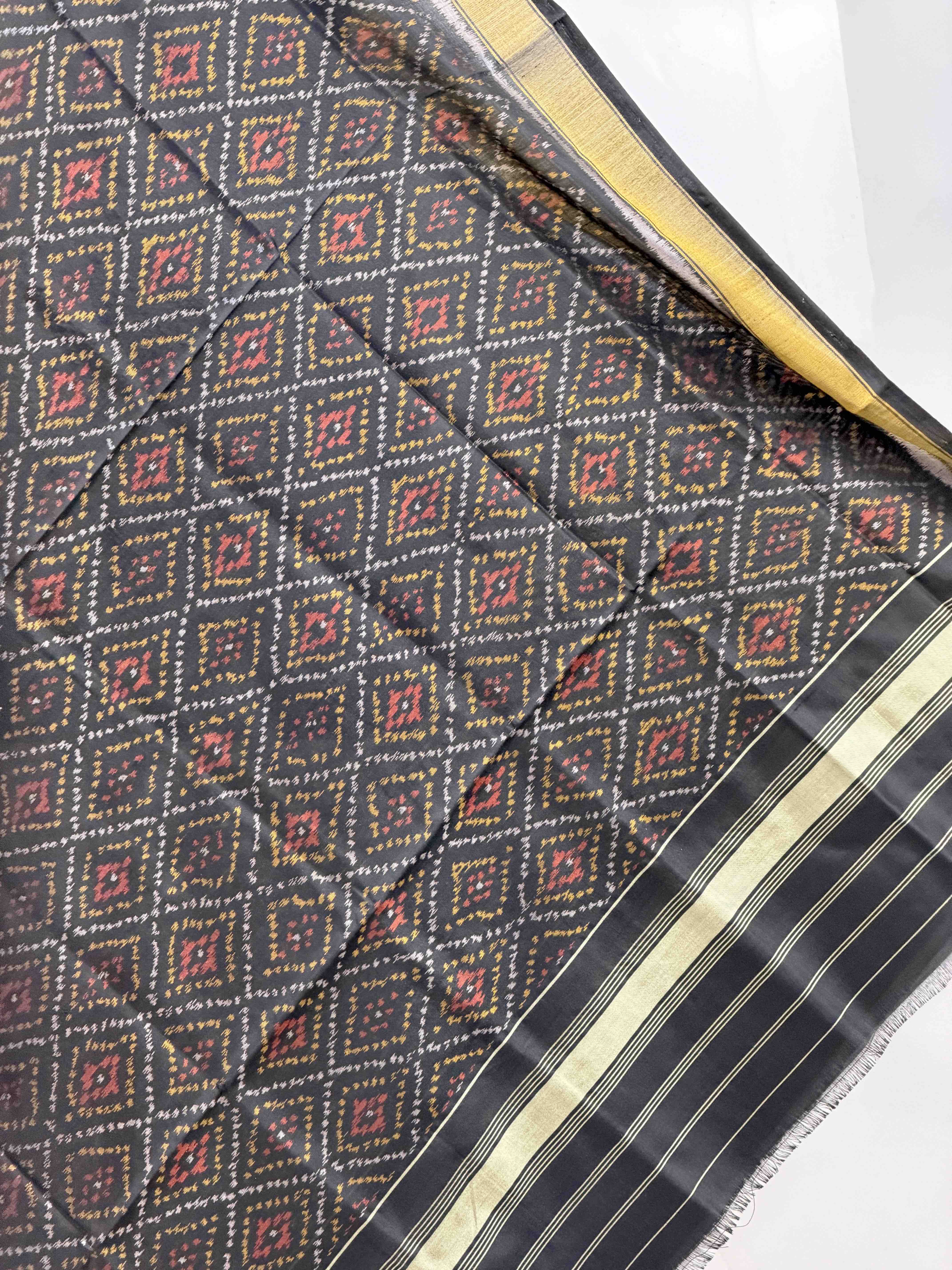 Small dupatta in black shade woven single ikat bandhani design