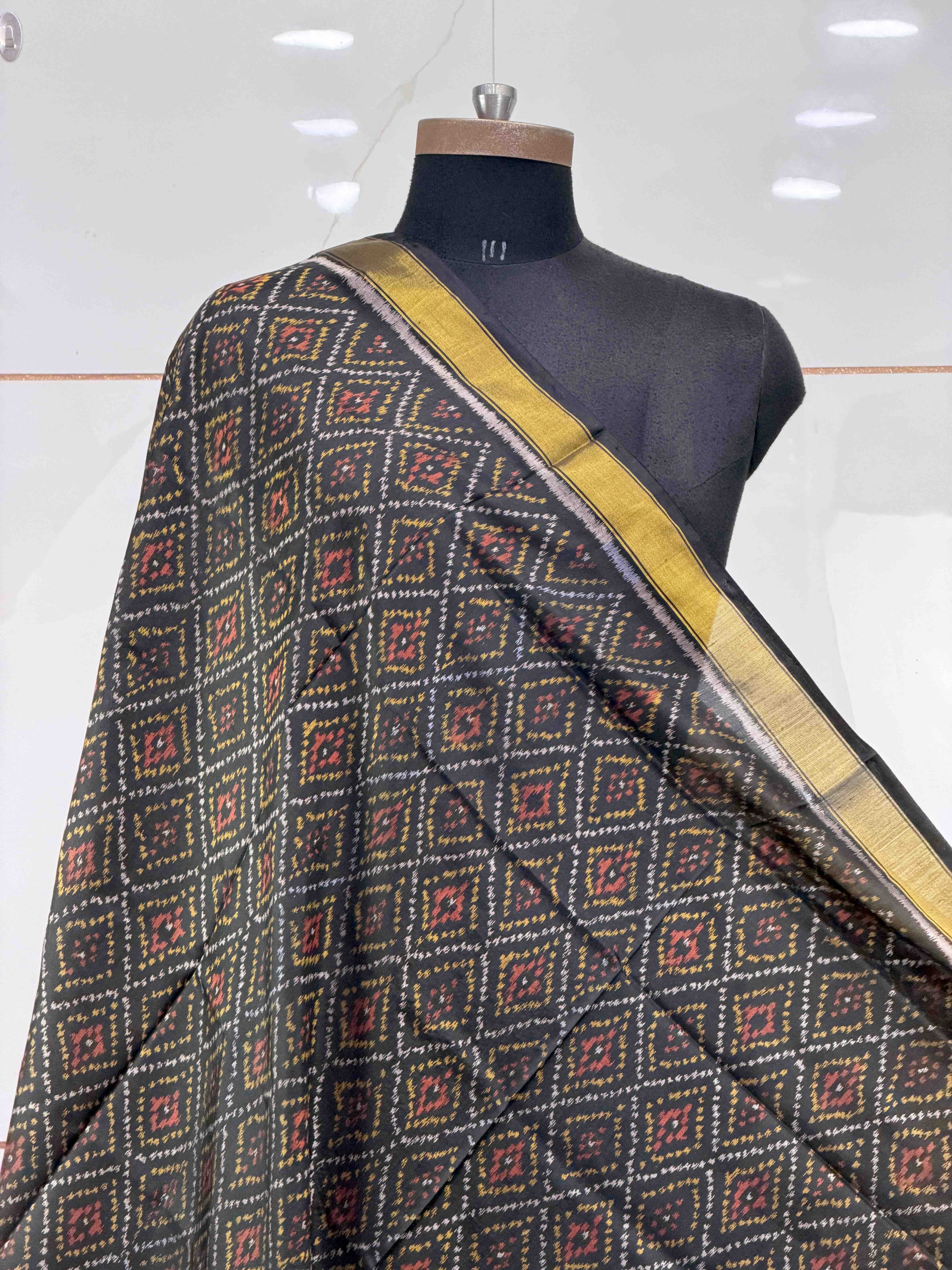 Small dupatta in black shade woven single ikat bandhani design